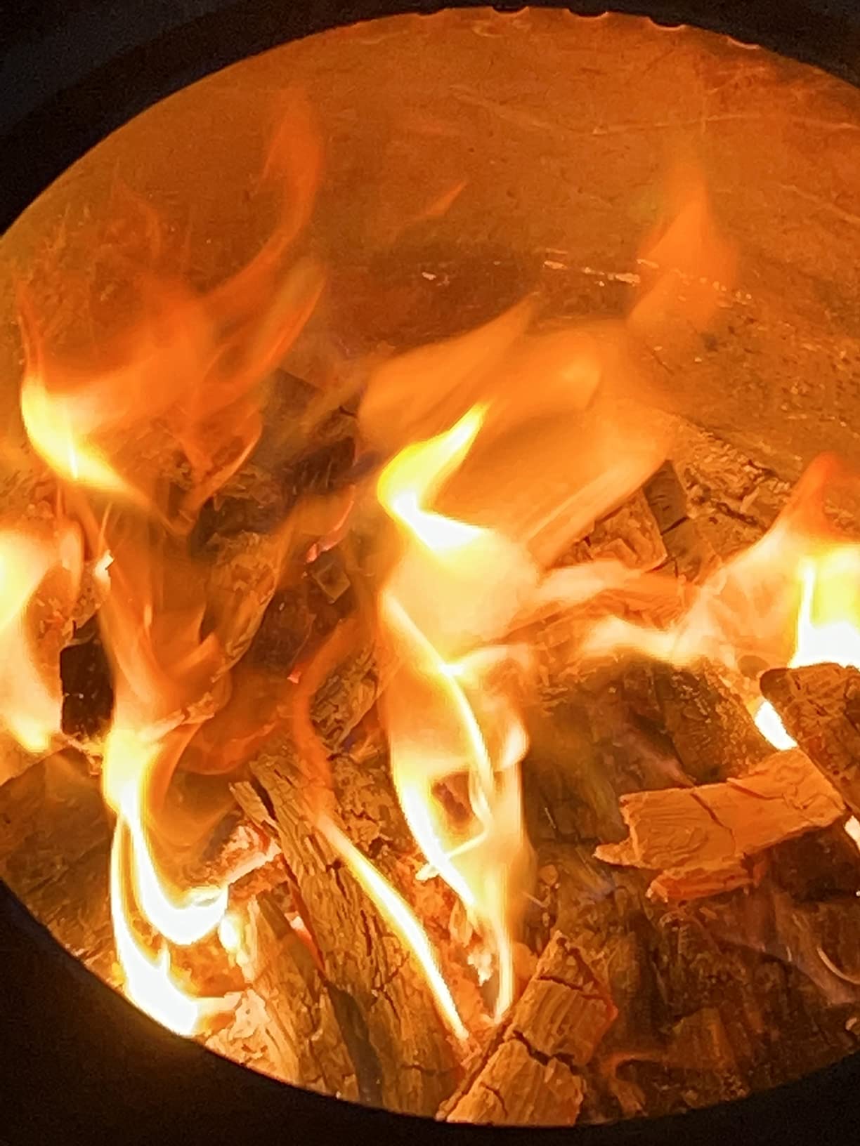 Solo Stove Juniper Firewood for Outdoor Wood Burning Fire Pits and Backyard Fire Pits 100% Natural Juniper Aromatic Firewood Kiln-Dried 6-8 Logs (.5 cu ft) customer photo 2