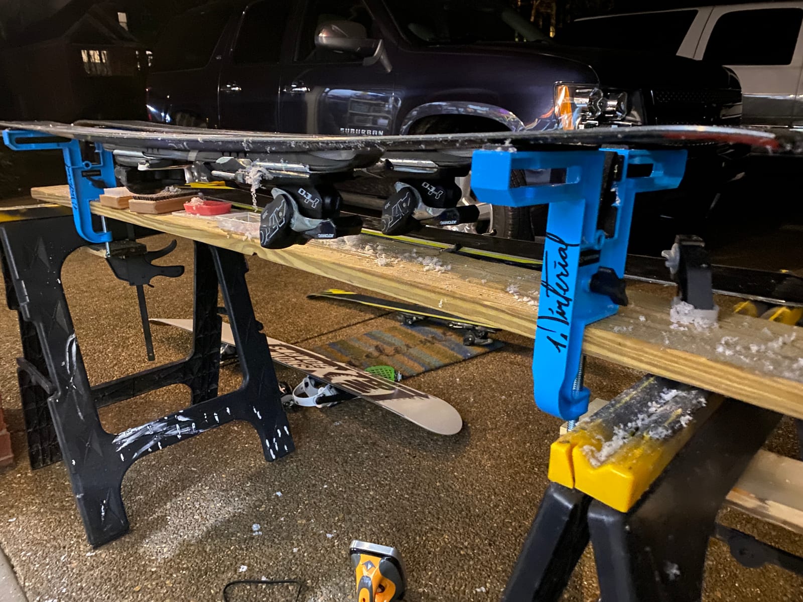 RaceWax Elite Ski and Snowboard Tuning and Waxing Kit - Complete with Waxing Iron, Angled Edge Tuner, Universal Temperature Wax, Edge Tools, Base Repair Tools, and Cordura Travel Bag - (PC-7909) customer photo 2