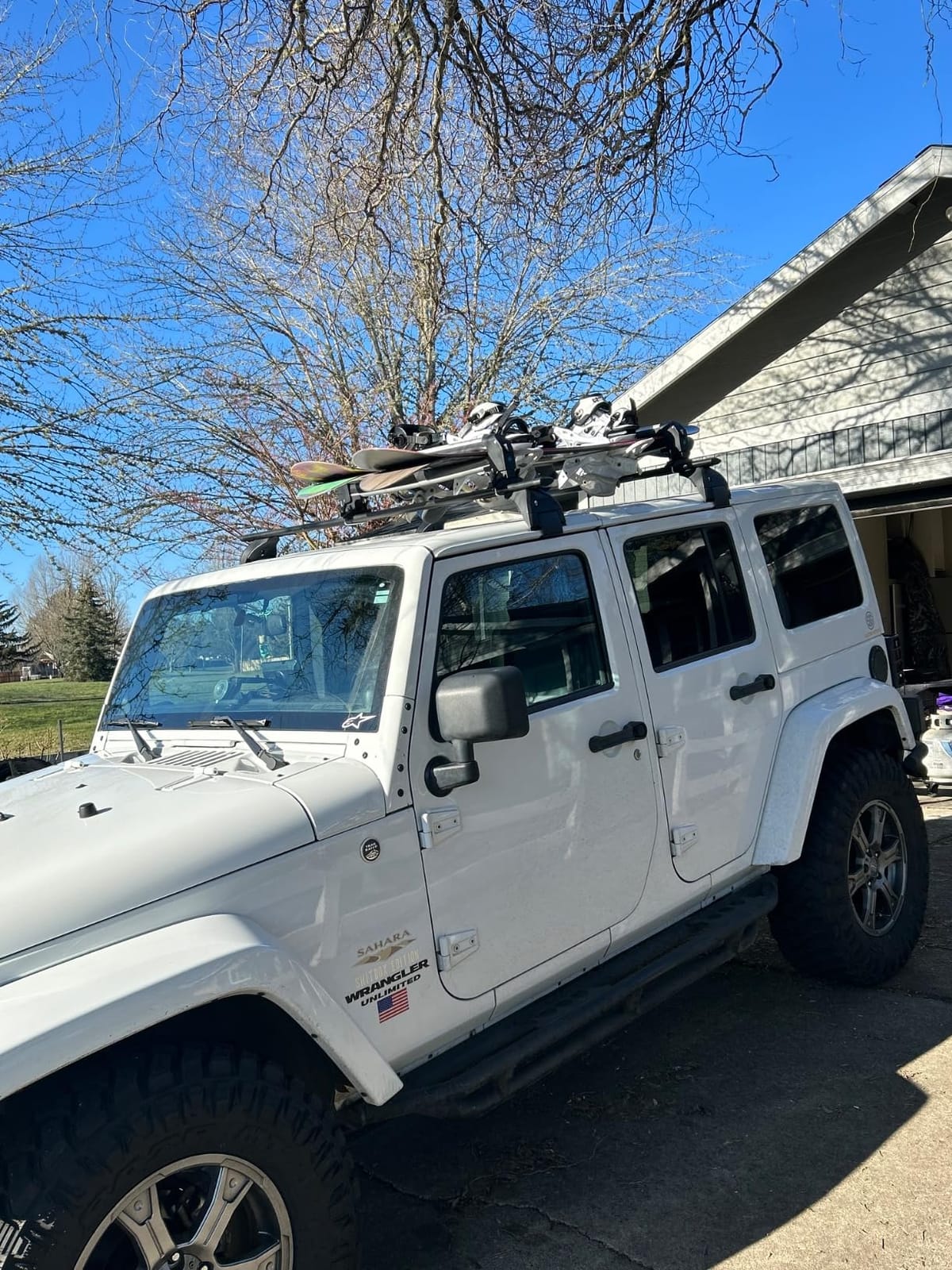 Leader Accessories Ski & Snowboard Roof Rack, Fits 6 Skis or 4 Snowboards customer photo 1