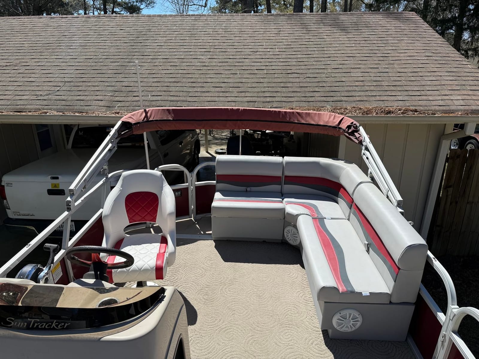 NORTHCAPTAIN Premium Captains Bucket Seat Sports Flip Up Boat Seat with Seat Cover customer photo 1