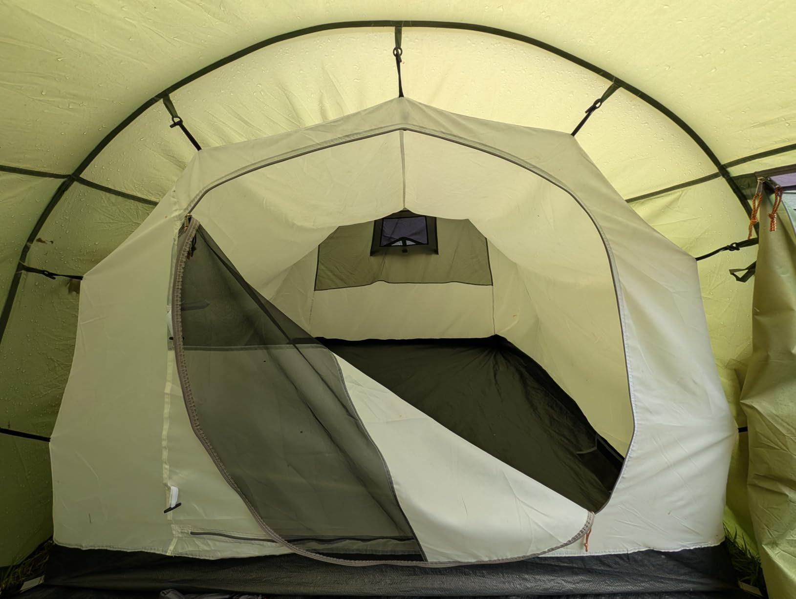 AYAMAYA 4 Person Waterproof Tunnel Tent for Camping with Vestibule Porch customer photo 1