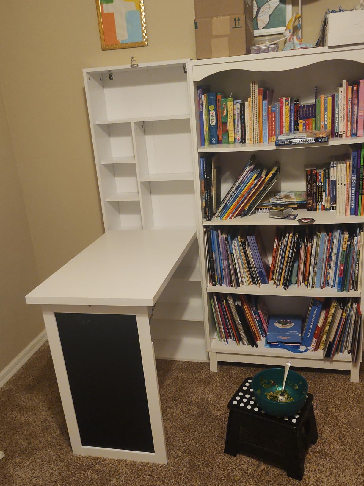 HOMCOM Foldable Desk Wall Mounted Convertible Table for Small Spaces, White customer photo 1
