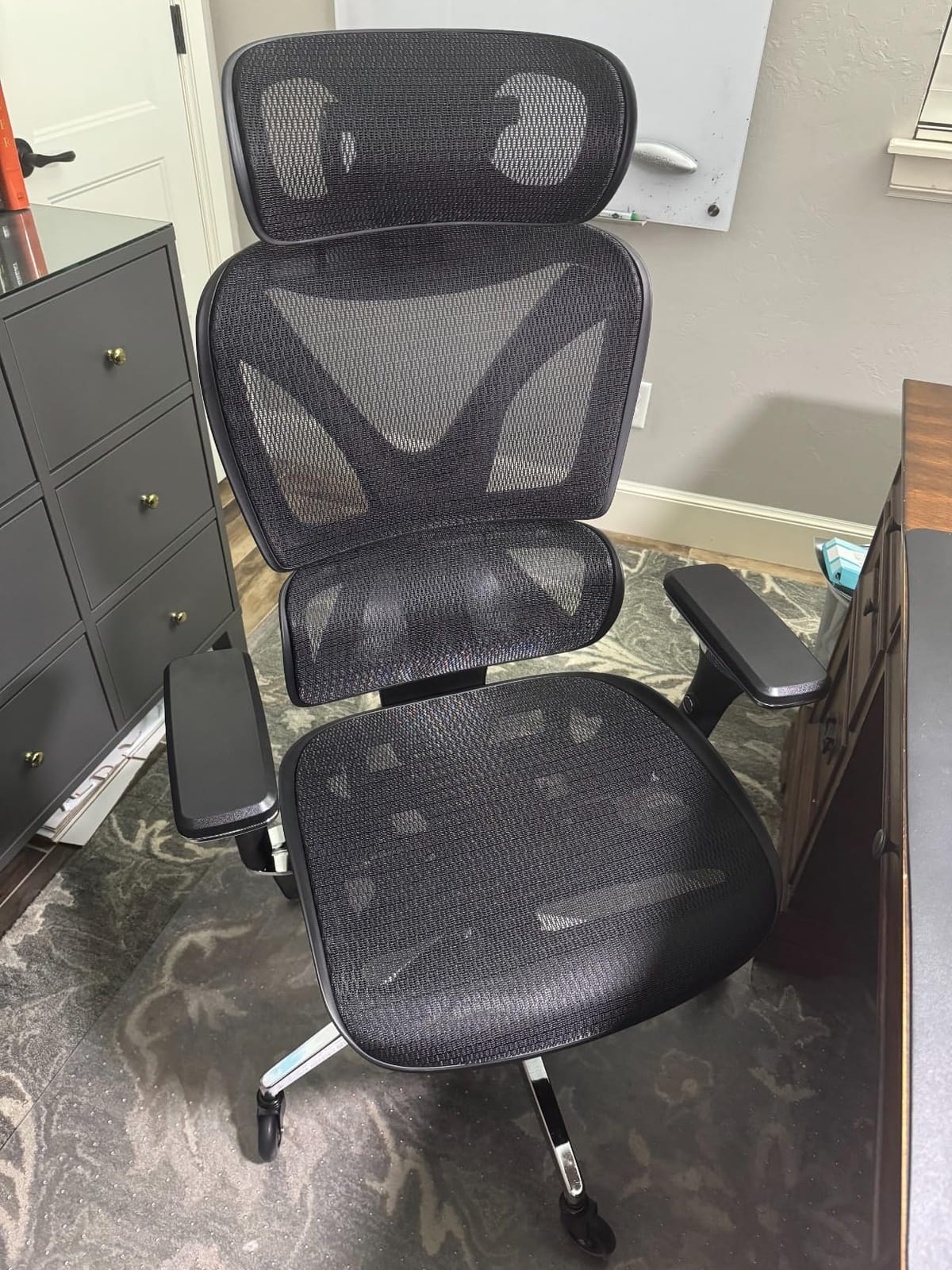 Oline ErgoPro Ergonomic Office Chair, Rolling Desk Chair with 4D Adjustable Armrest, 3D Lumbar Support, Blade Wheels, Mesh Computer Gaming Executive Swivel Chairs Chair (Black) customer photo 2