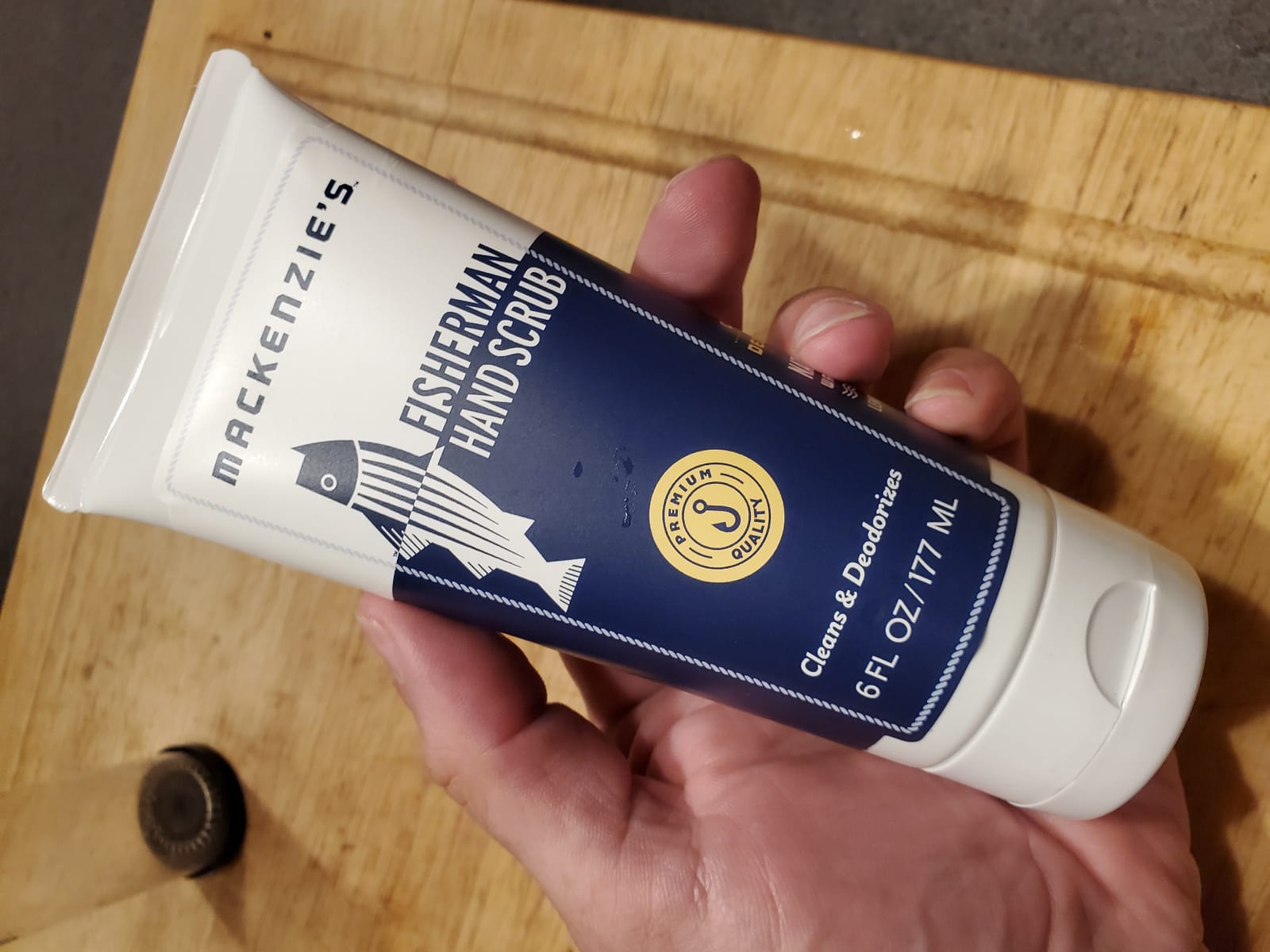 MacKenzie's Fisherman Hand Scrub – Hand Cleanser – Hand Deodorizer – 6 oz customer photo 2
