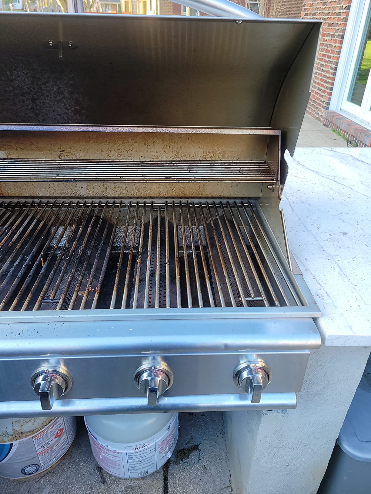 Bull by Bull Yukon 5 Burner Outdoor Kitchen Grill, Built-In Propane Grill with 75,000 BTUs of Heat, 304 Stainless Steel, Cast Iron Heat Treated Reliabull Bar Burners and Piezo Igniters customer photo 1
