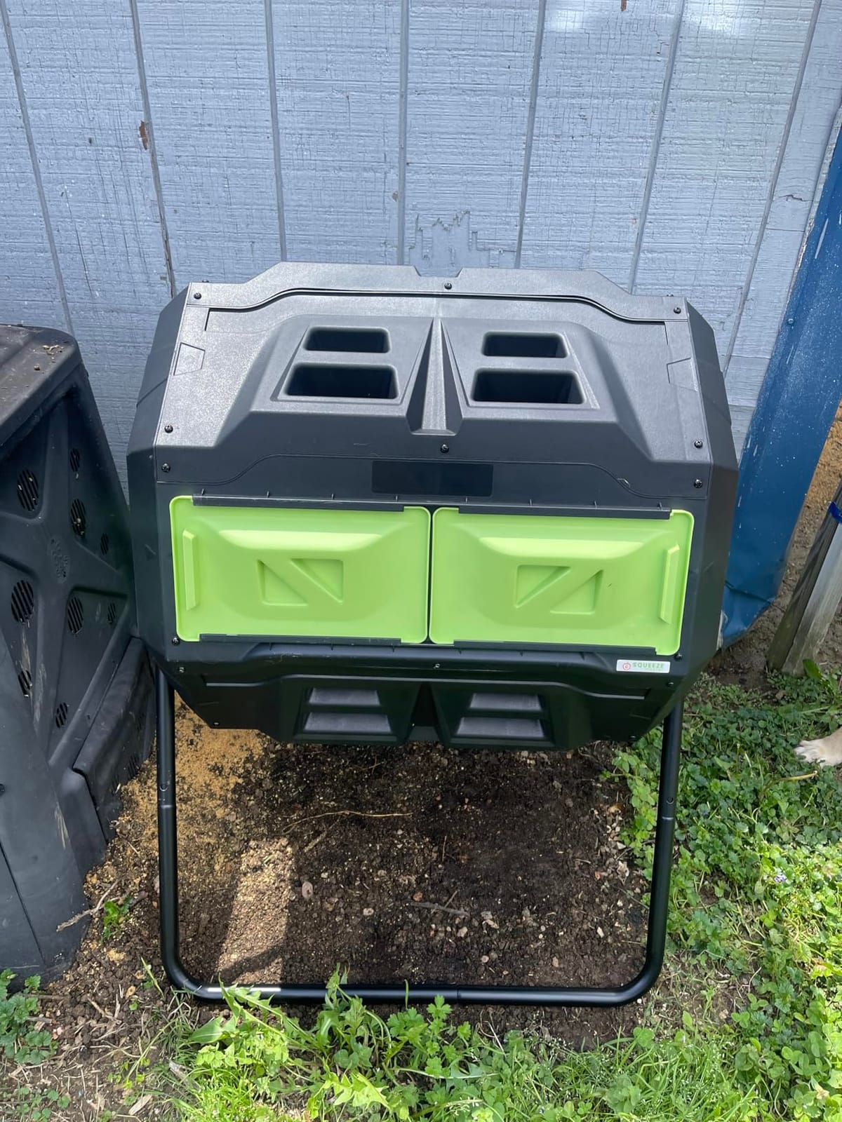 SQUEEZE master Large Compost Tumbler Bin - Outdoor Garden Rotating with Thermometer -Automatic Temperature Measurement-Sturdy Steel Frame - 43Gallon (2-21.5Gal)- Green Door customer photo 2