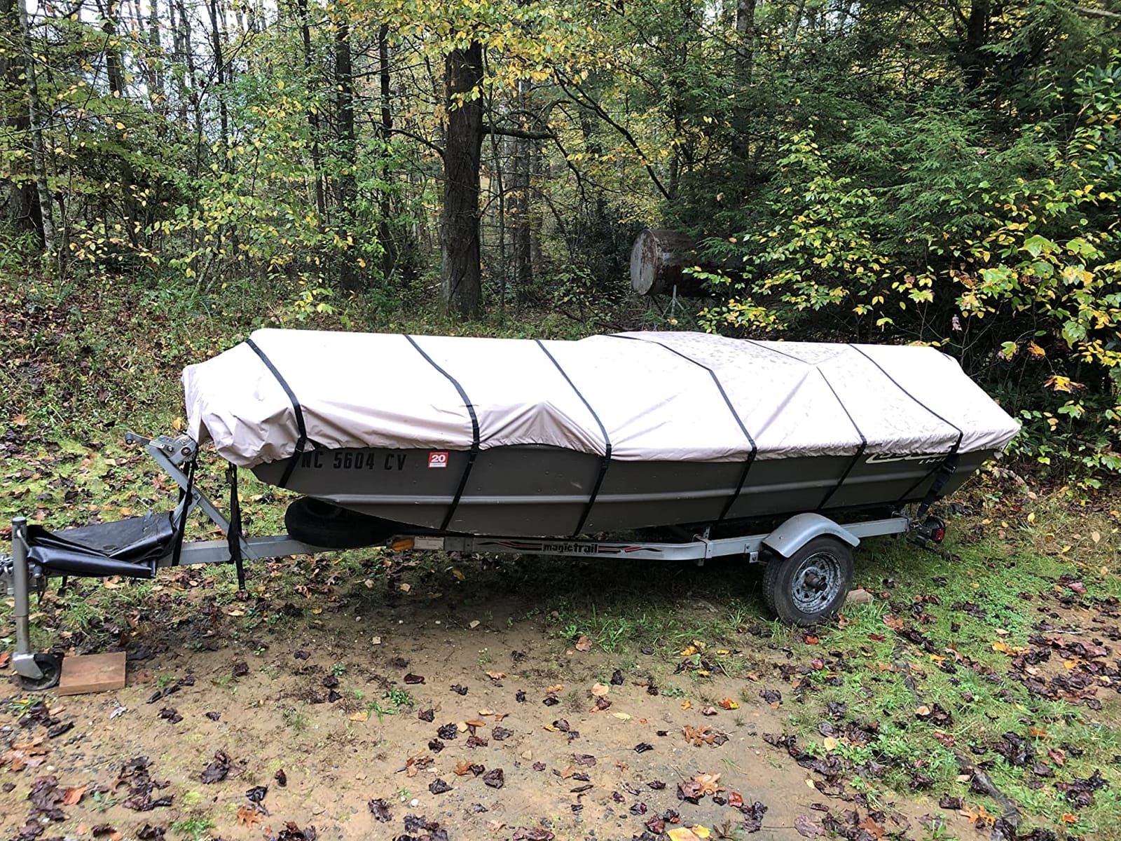GEARFLAG 600D Jon Boat Cover Heavy Duty Waterproof Marine Grade UV Resistant Reinforced Adjustable Side Straps (12'-14' Long, 600D, Beam Width to 70