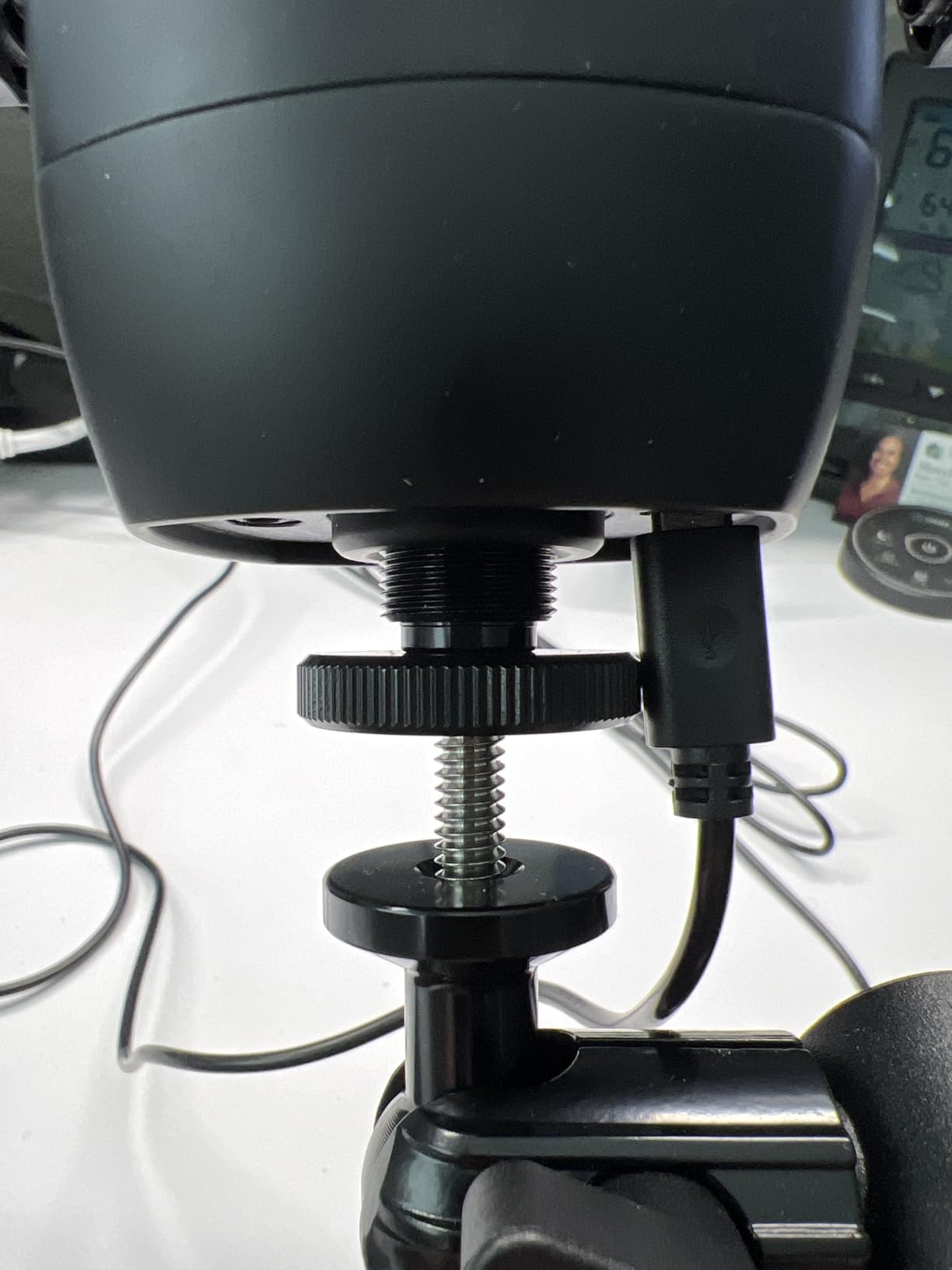 Elgato Wave Mic Arm Low Profile Microphone Boom Arm customer photo 2