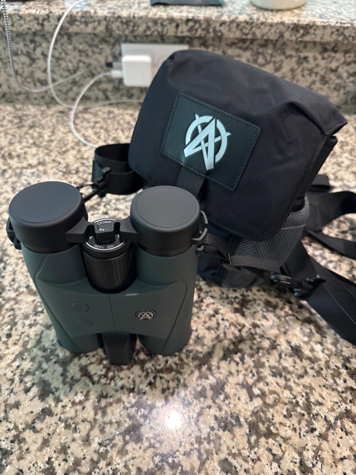 Astra Optix HBX1600B 10x42 1760 Yard Laser Rangefinder Binocular for Hunting, Shooting and Golf with Built-in Ballistics, Bright HD LCD, Fast 0.1s and Accurate +/1 yd. Ranging customer photo 1
