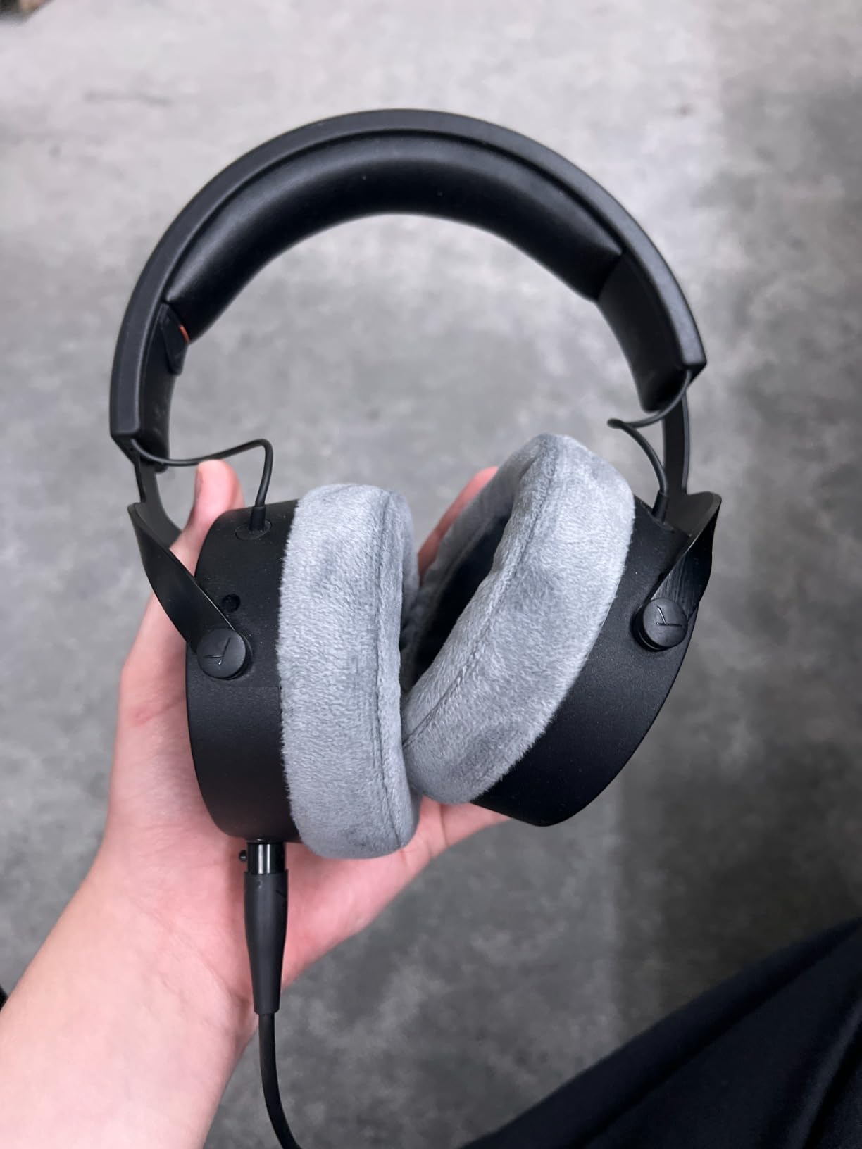 beyerdynamic DT 700 PRO X Closed-Back Studio Headphones with Stellar.45 Driver for Recording and Monitoring on All Playback Devices customer photo 2