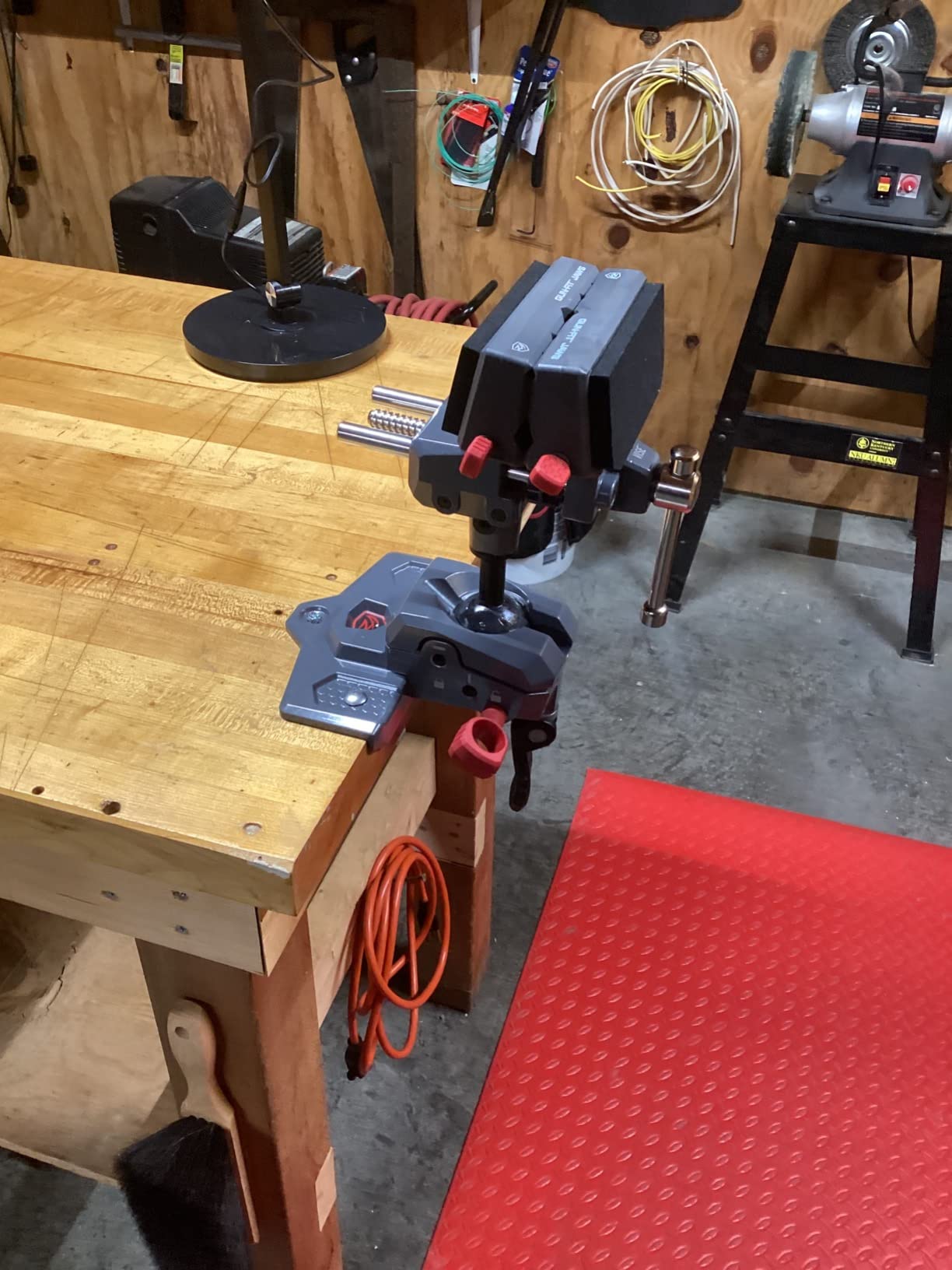 Real Avid Vise - 360° Swiveling Bench Vise for Optimal Positioning, Versatile Applications, 5