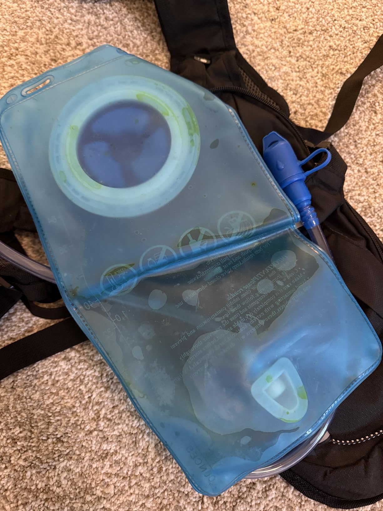 Zavothy Hydration Backpack with 2L Hydration Bladder Water Backpack for Hiking Hydration Pack for Running Cycling Hiking customer photo 2
