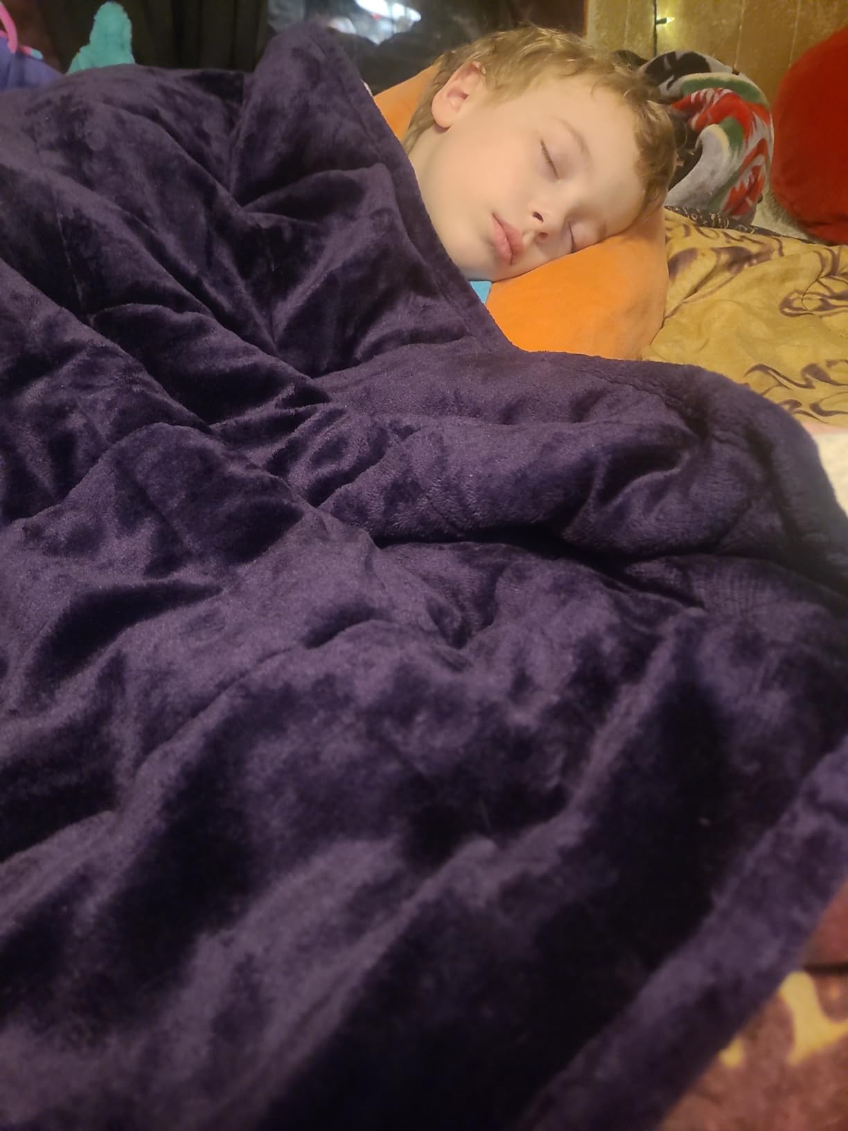 Alomidds Weighted Blanket (Queen Size 20lbs 60x80 inches) with Soft Plush Fleece, Throw Blanket with Cozy Warm Sherpa,Ultra Fuzzy Heavy Blanket Microfiberfor for Sofa Bed, Dark Grey customer photo 1