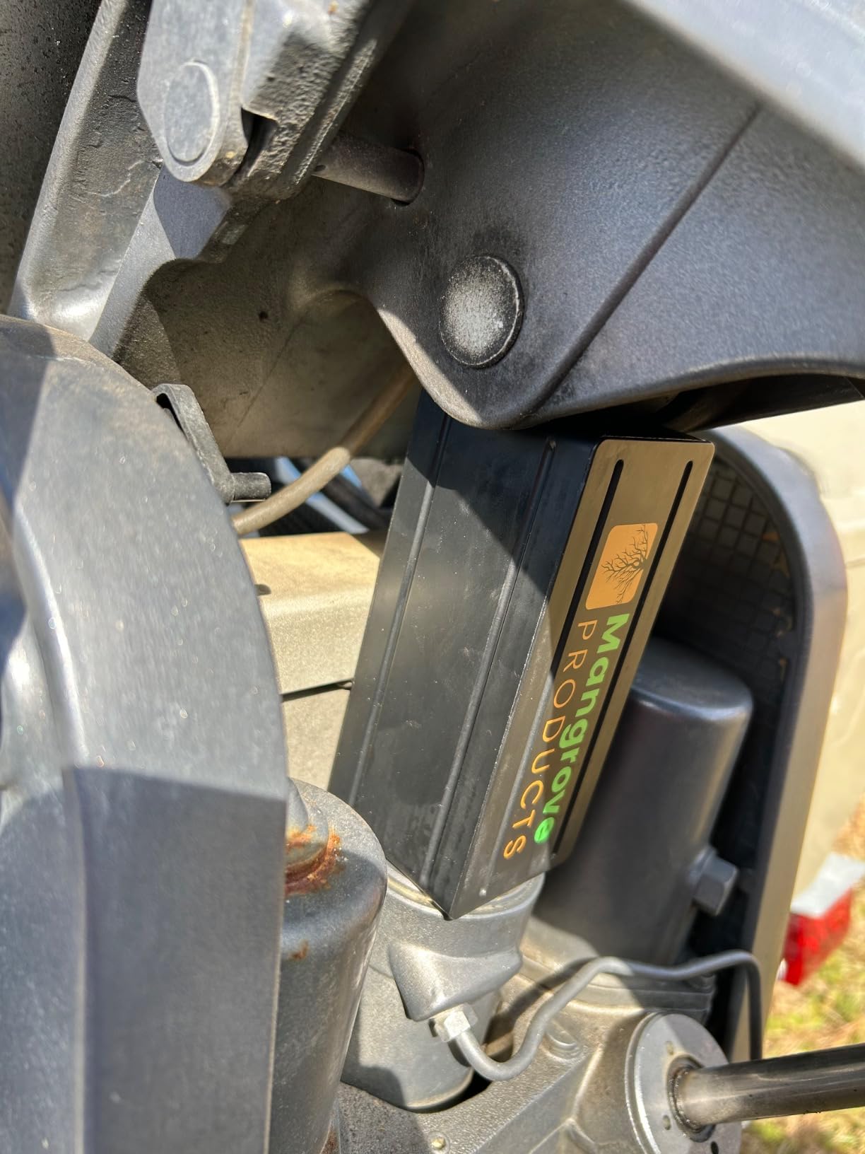 Mangrove Products: Transom Saver Wedge, Outboard Motor Support, Single Ram, Pontoon Boat Accessories customer photo 2