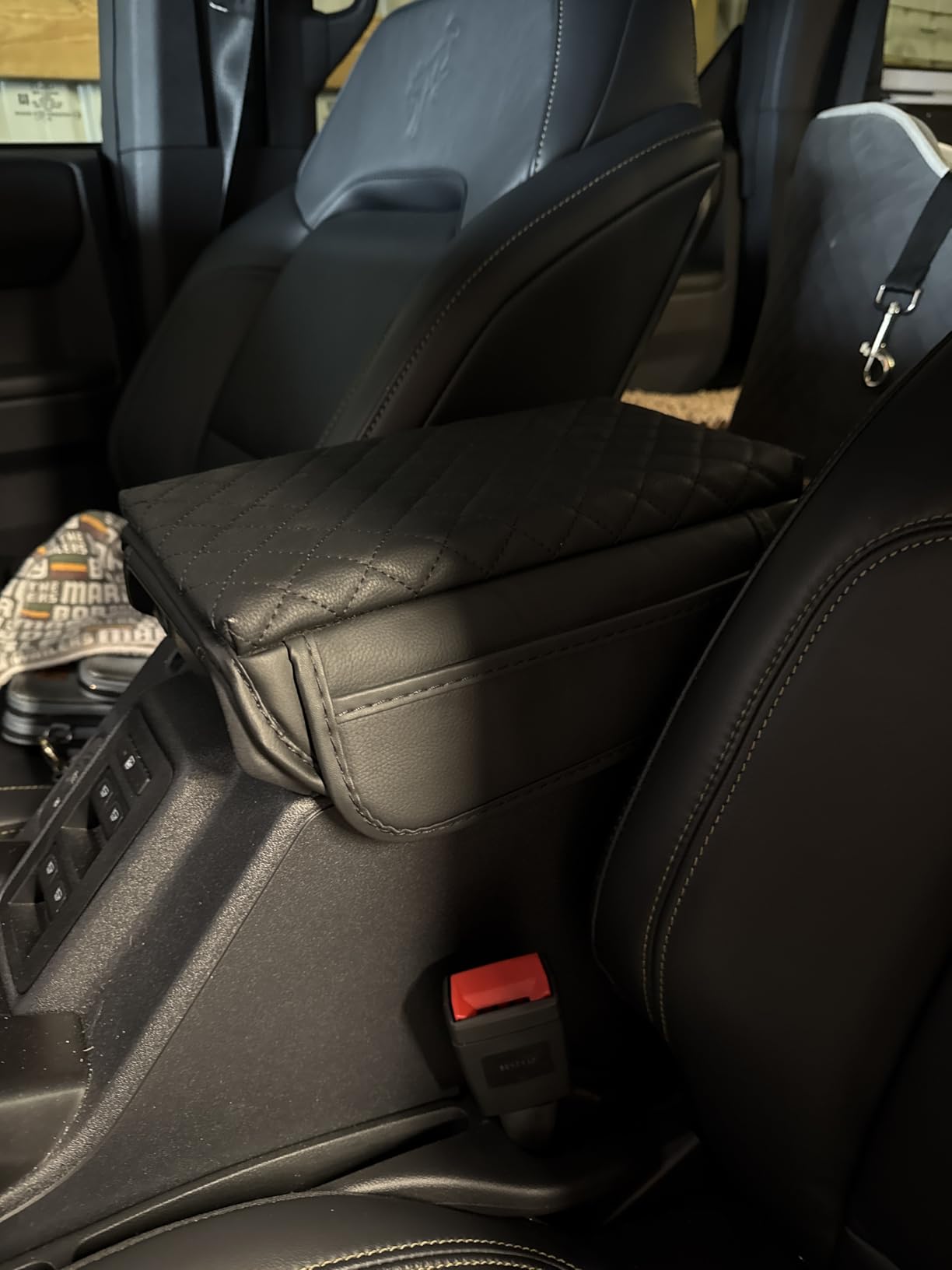 Center Console Armrest Cover for Ford Bronco Accessories 2021 2022 2023 2024 2025 2026 2/4-Door with Leather Side Pockets Interior Accessories Prevent Scratching customer photo 2