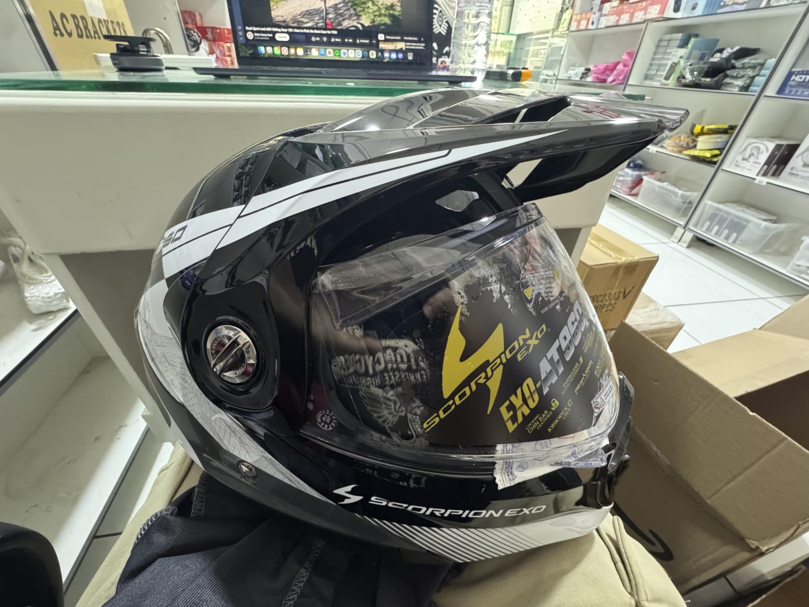 ScorpionEXO AT960 Modular Flip-up Adventure Street Adult Motorcycle Helmet customer photo 1