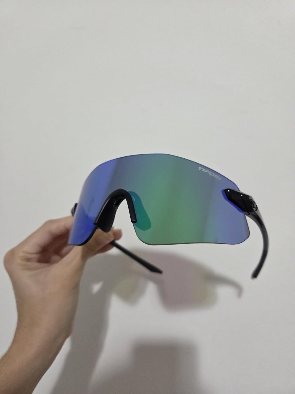 Tifosi Vogel SL Shield Sunglasses - Running, Baseball & Golf | 100% UVA/UVB, shatterproof polycarbonate. Shield fit, hydrophilic nose pad. For running, baseball, golf, cycling & pickleball customer photo 2