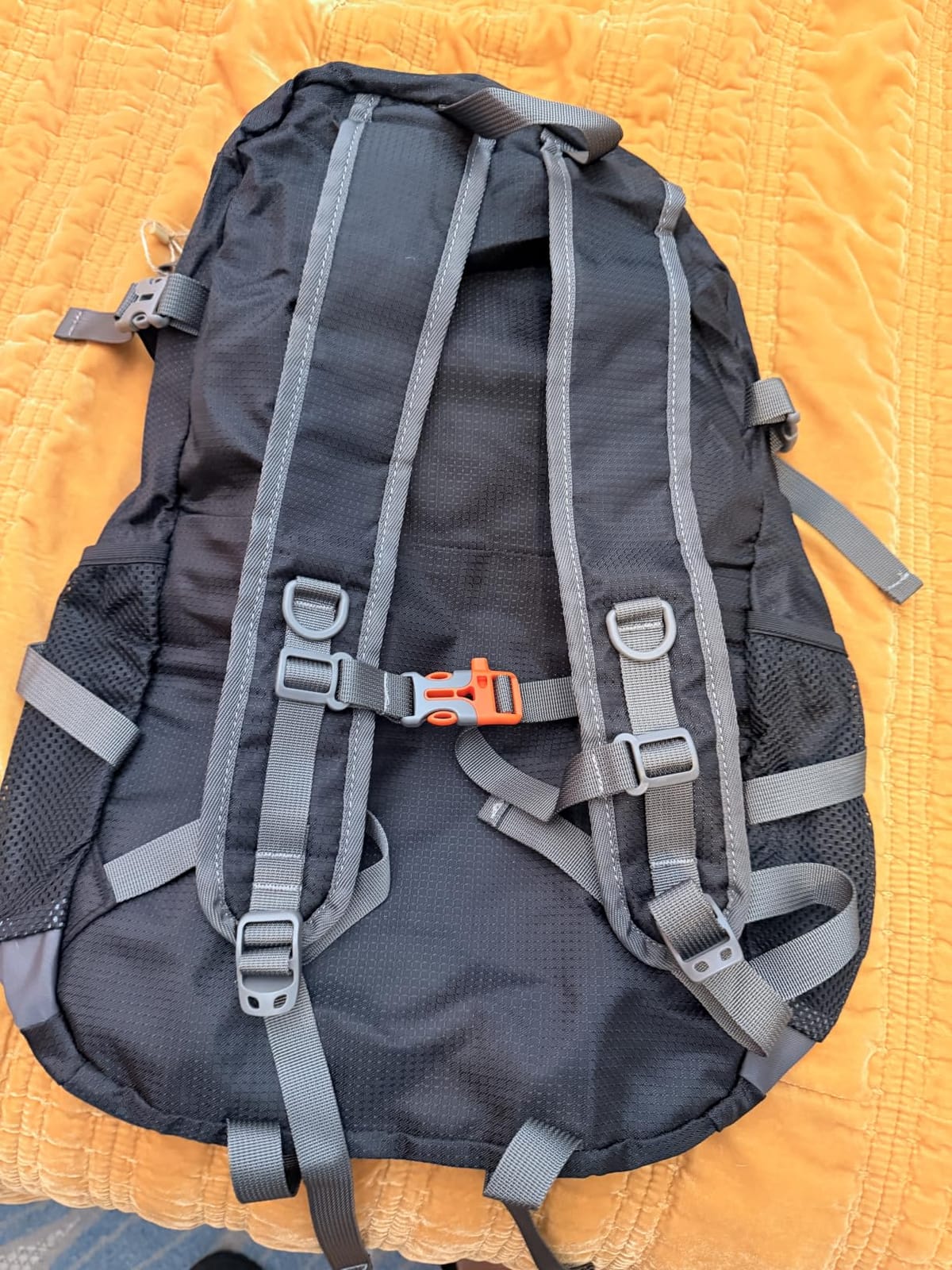 IGOLUMON Hiking Backpack 40L Packable Lightweight Camping Daypack Men Women customer photo 2