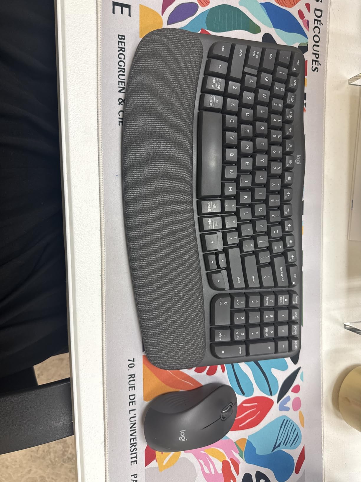 Logitech Wave Keys MK670 Wireless Ergonomic Keyboard Mouse Combo - Graphite customer photo 1