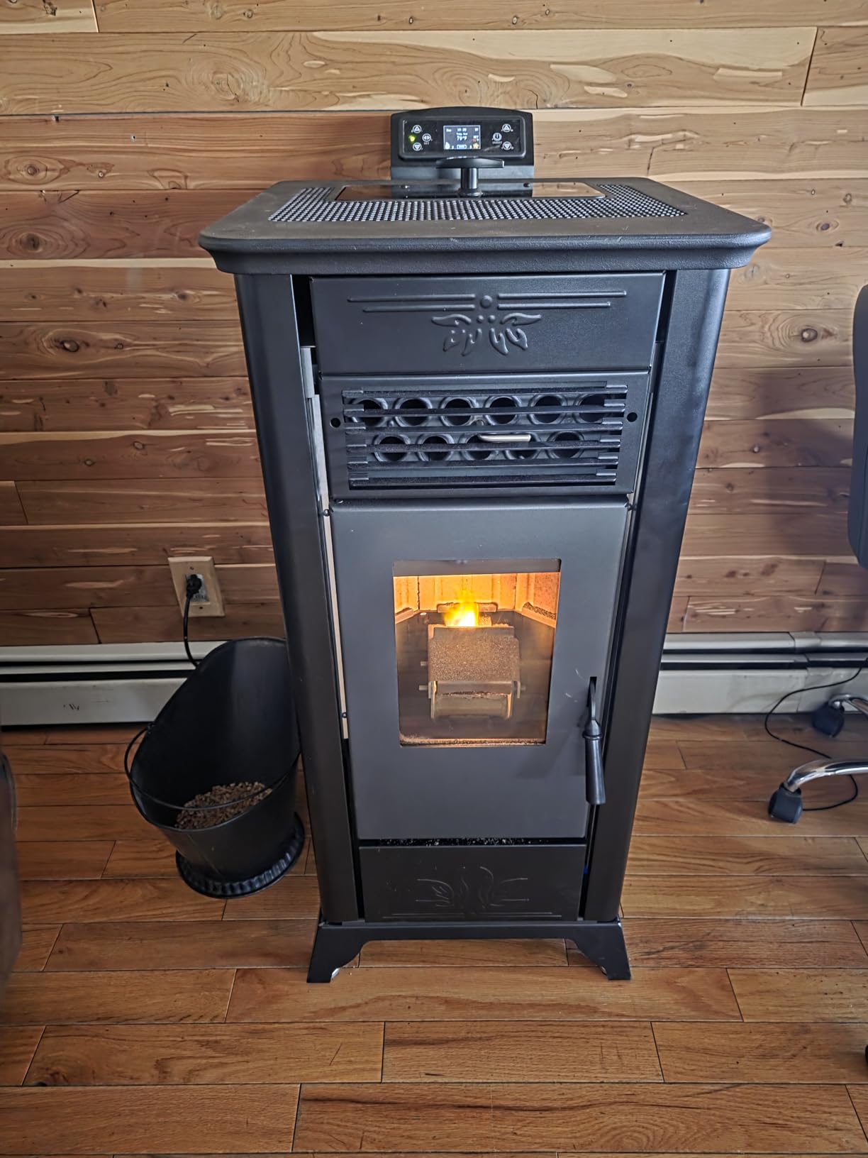 Freedom Stove PS21 Freestanding Pellet Stove, WiFi, 5-Yr Warranty | Freestanding PS21 pellet stove with WiFi, 24V battery backup, and smart controls, DIY-ready install, 5-year warranty customer photo 1