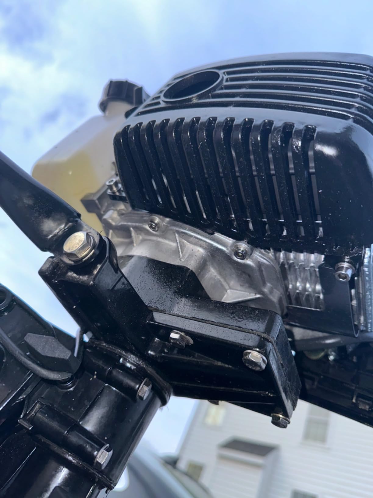 4HP 4-Stroke 52CC Outboard Motor Heavy Duty Fishing Boat Engine Air Cooling Air Cooling CDI System Manual Start Short Shaft 40CM Manual Tilt 5000rpm Clutch Control customer photo 1