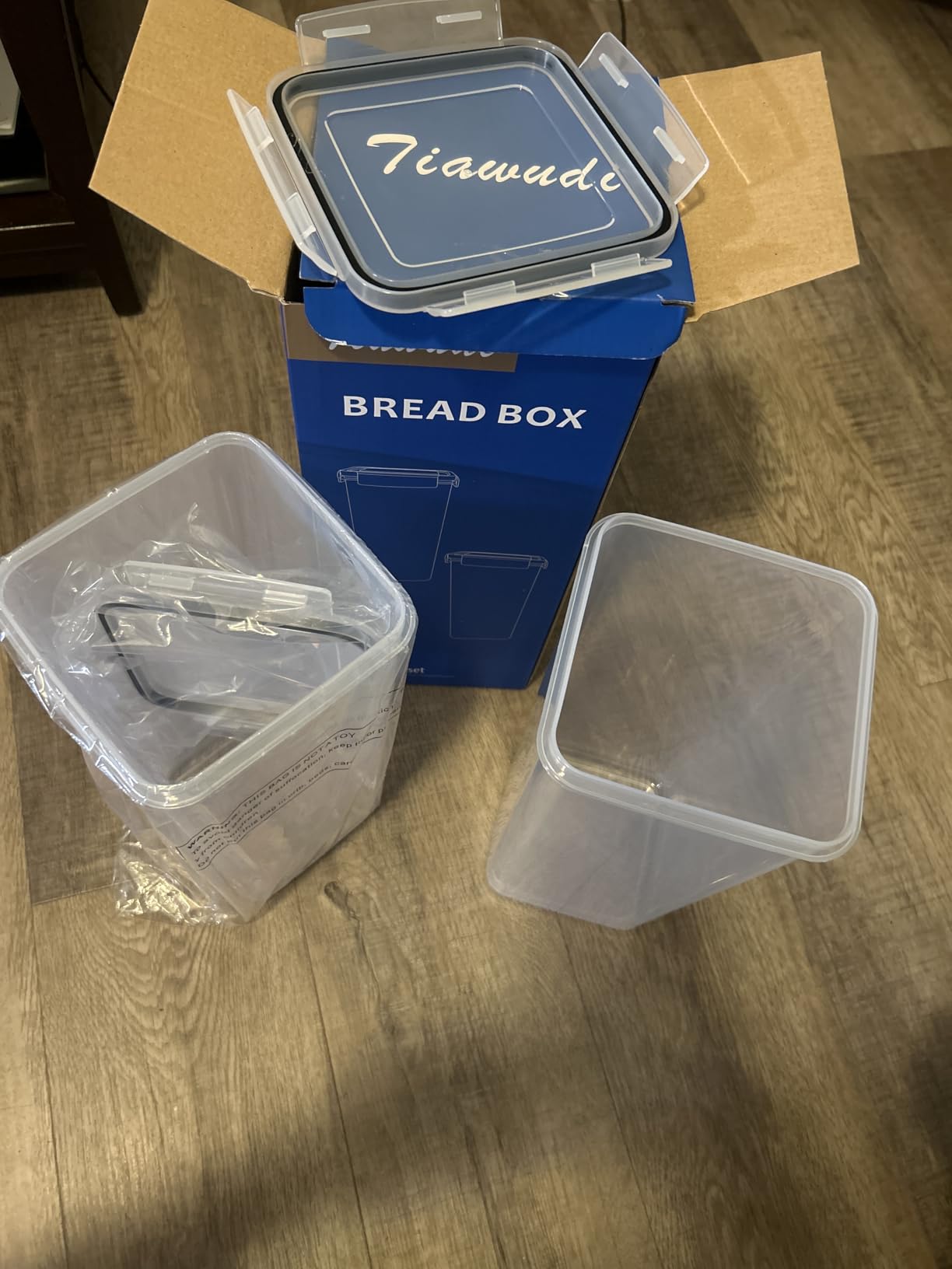 Tiawudi 2 Pack Bread Box, Plastic Bread Container, Bread Storage for Kitchen Counter, Bread Keeper with Airtight Lid, Tall Bread Saver, Sandwich Bread Holder customer photo 1