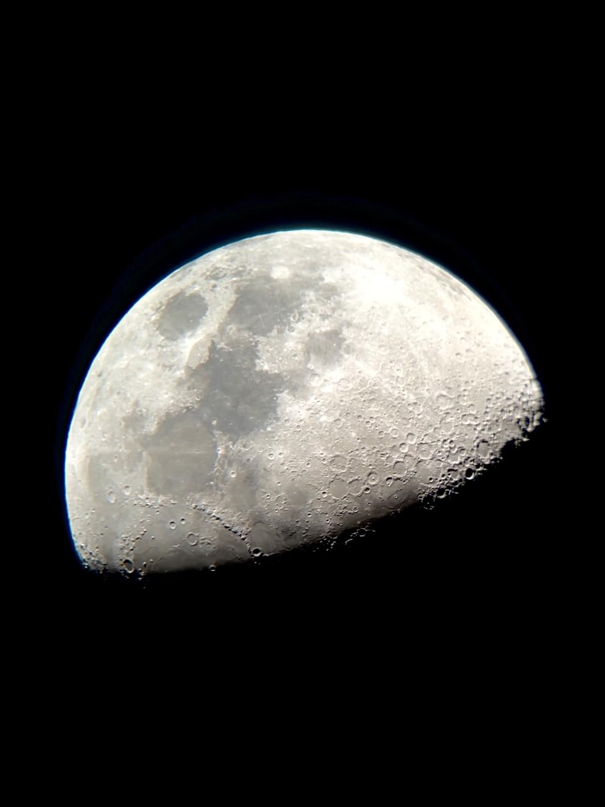Celestron StarSense Explorer 114mm App-Enabled Tabletop Dobsonian Telescope | Smartphone-Guided Navigation, Manual Tabletop Telescope, Great for Camping & Travel, Great for All Ages, Compact & Portable customer photo 1