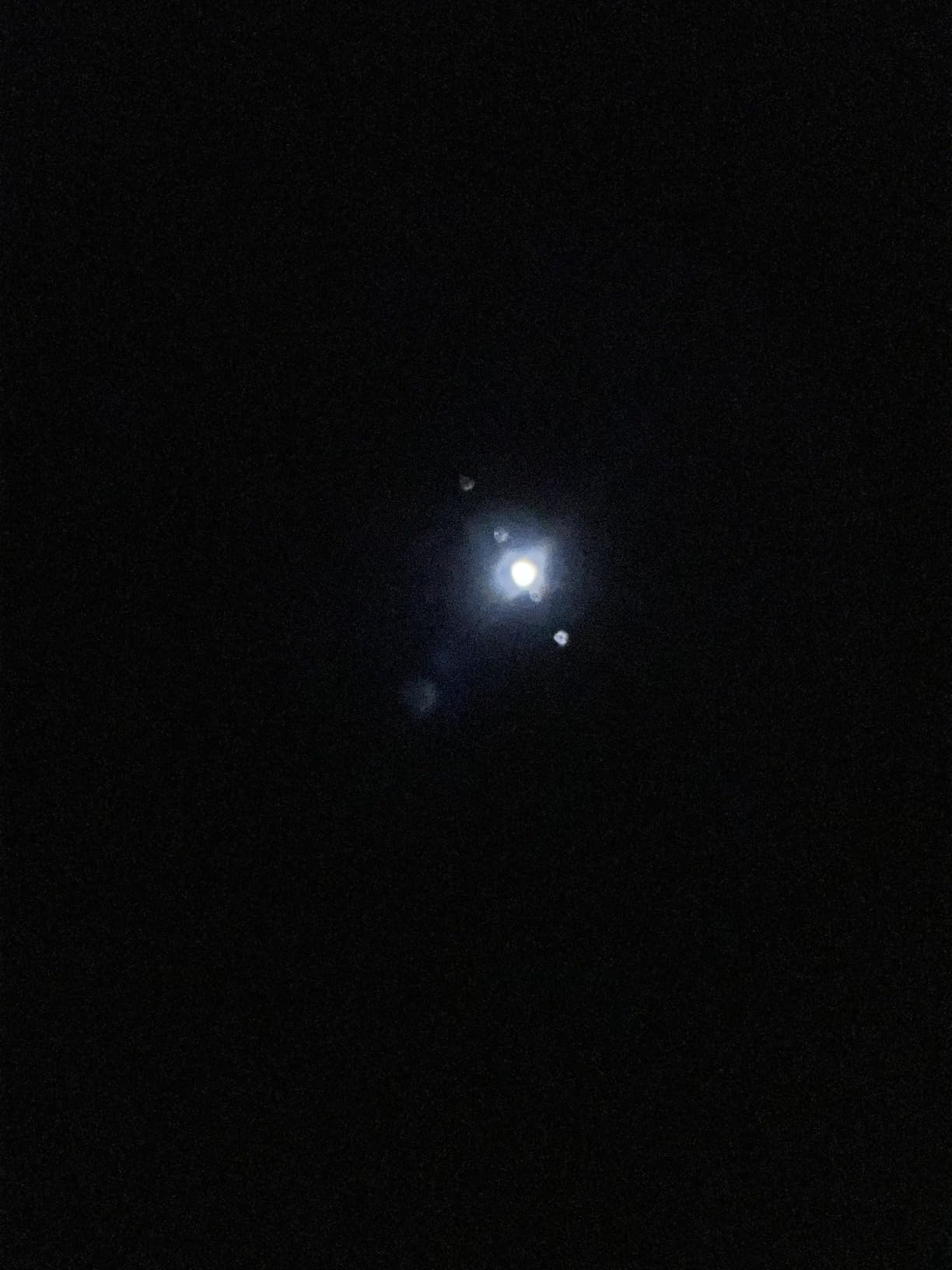 Celestron StarSense Explorer 130mm Tabletop Telescope with Smartphone App customer photo 2