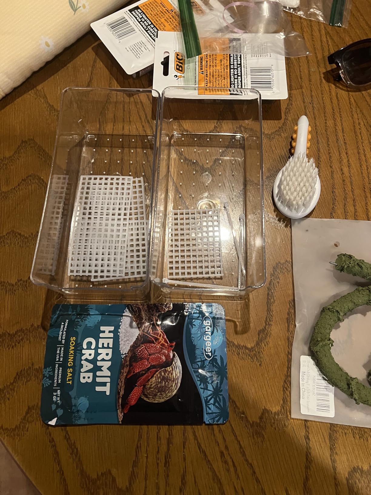 2 Pack Hermit Crab Water Tank, Cage Accessories With Climbing Ramp, Aquarium Salt Water Pool for Small or Medium Habitat Home Transparent customer photo 1
