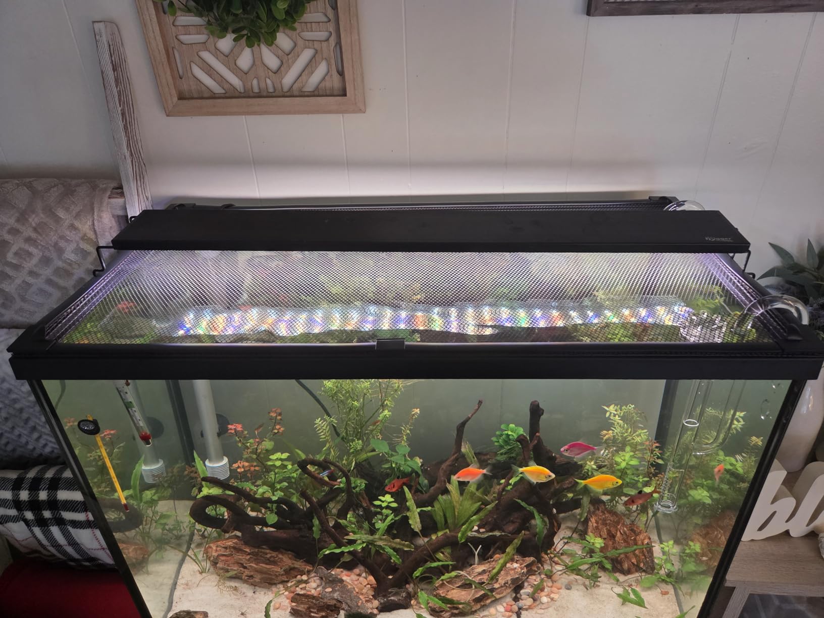 7.5 FT DIY Magnetic Fish Aquarium Anti-Jumping Net Cover, Mesh Screen Netting for Top Cover, Lid Prevents Reptiles from Jumping Out customer photo 2