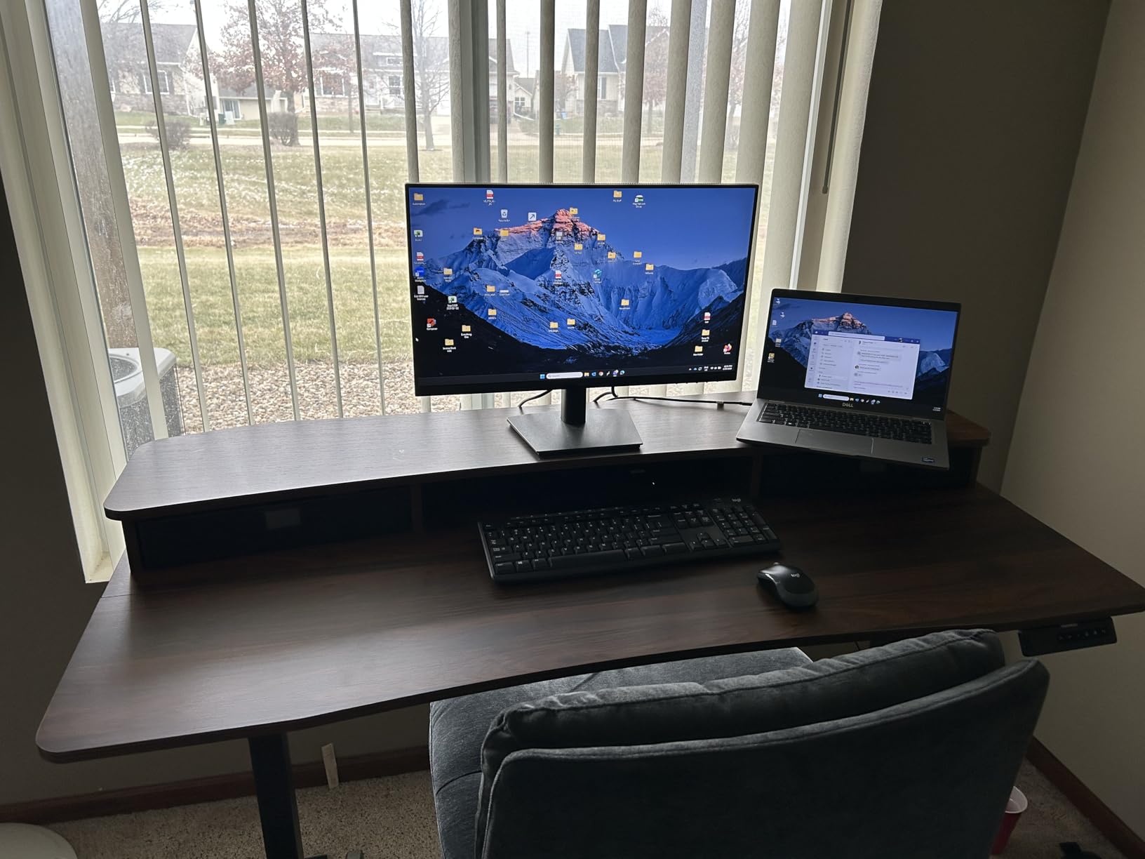 HUANUO 48″ x 24″ Electric Standing Desk with 2 Drawers, C-Clamp Mount Compatible, Height Adjustable Computer Desk, Home Office Stand Up Desk with 4 Preset Heights & 2 Hooks, Black customer photo 1