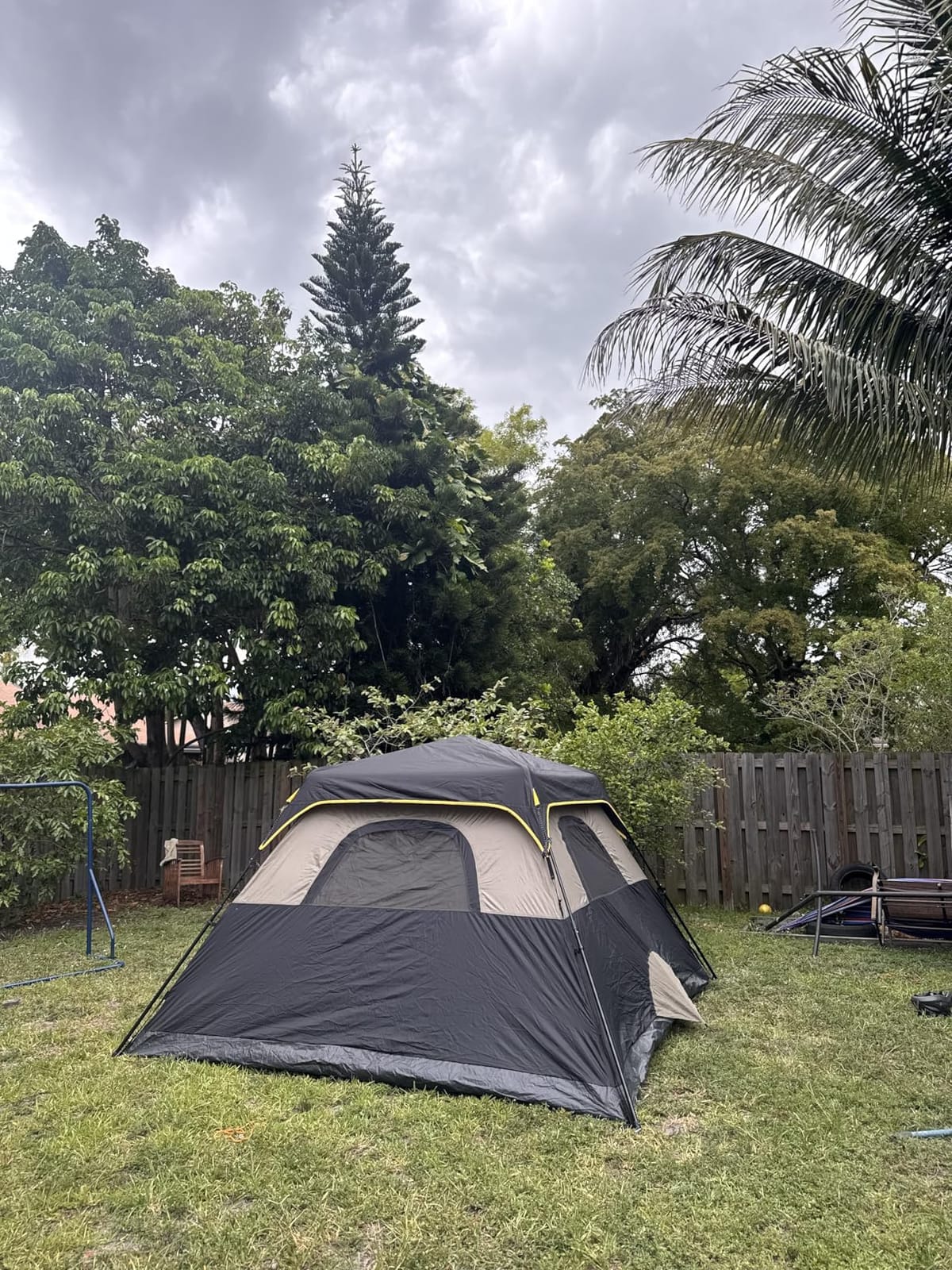 FanttikOutdoor 4/6/8/10 Person Instant Tent for Camping Setup in 60s customer photo 1