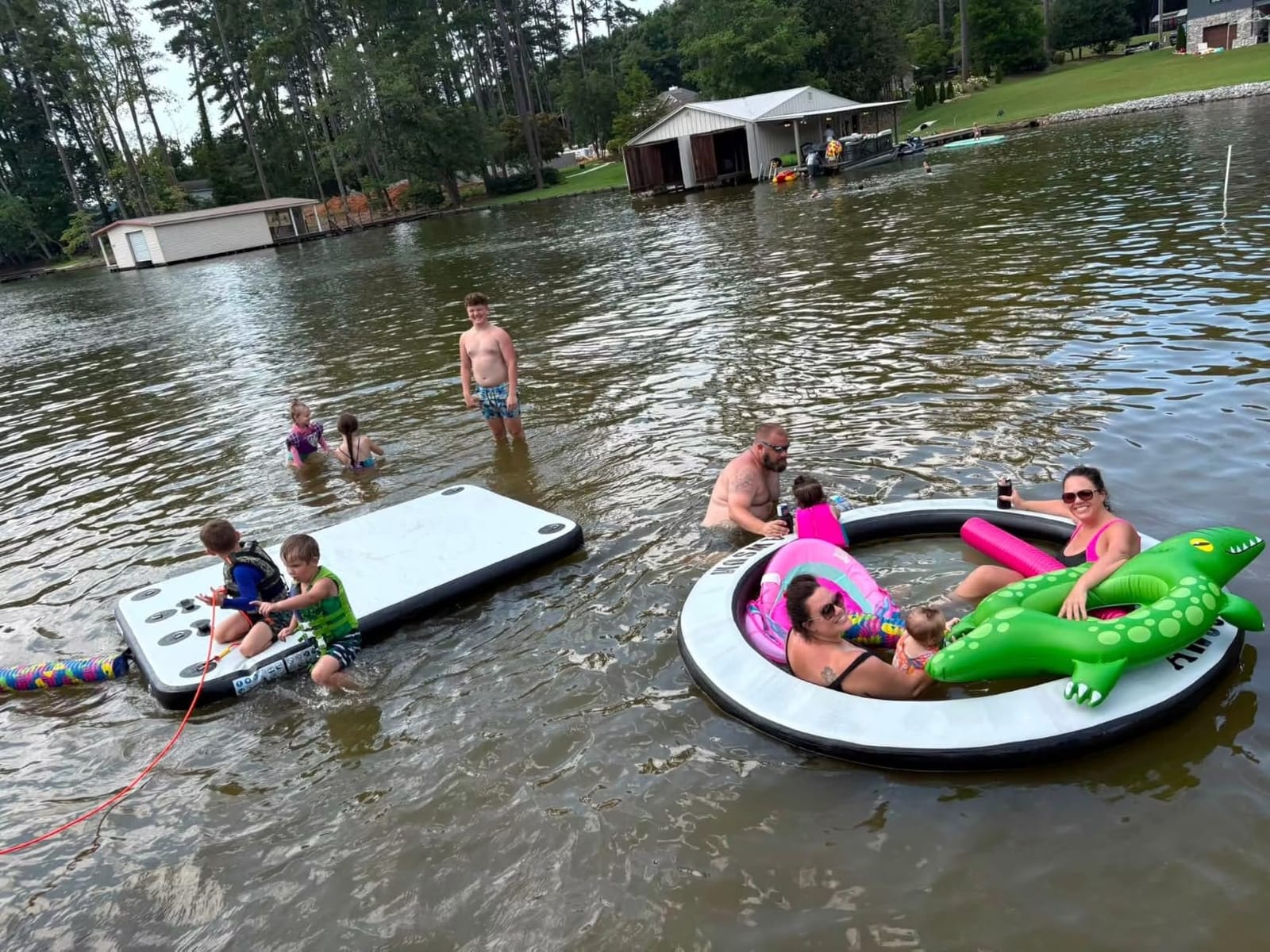 AWSUM Inflatable Floating Dock for Water Activities, 6ft-15ft Island Raft customer photo 2