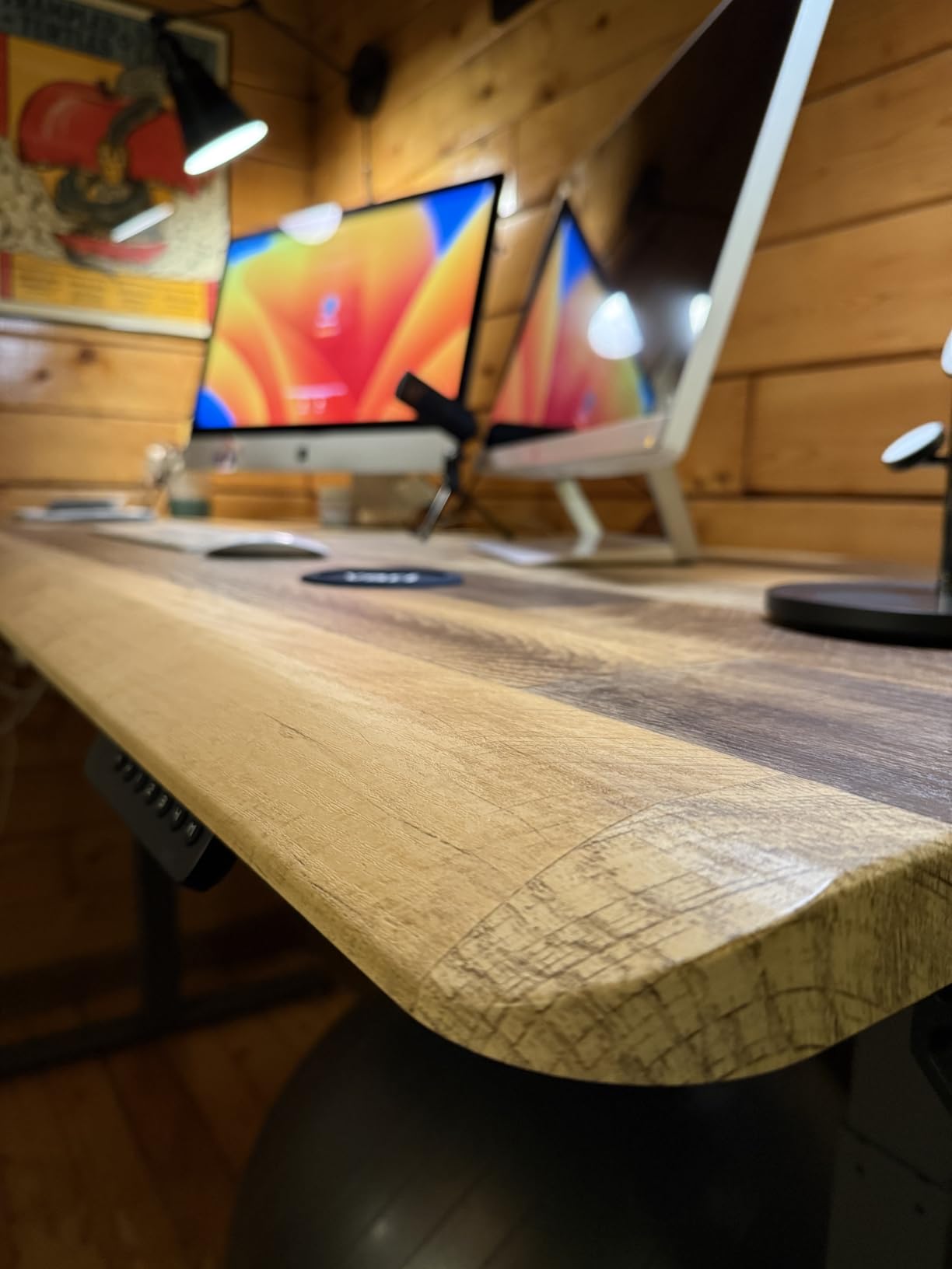 Vari ComfortEdge Electric Standing Desk – 60x30 – Reclaimed Wood/Slate customer photo 1