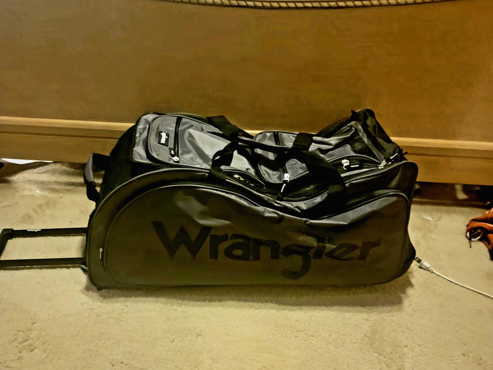 Wrangler Wesley Rolling Duffel Bag customer photo 2
