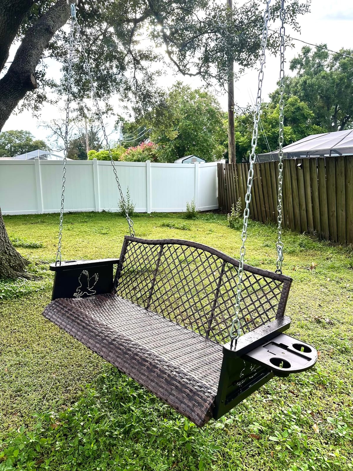 ZZW Upgraded Wicker Hanging Porch Swing Heavy Duty 900lbs 3-Seat Outdoor Patio Swing Chair Bench for Adult w/ 8.9ft Hanging Chains Cushions and Cup Holder customer photo 1