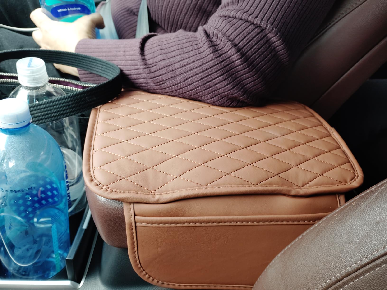 Stacool Upgraded Car Center Console Cover,Microfiber Leather Car Armrest Cover Cushion with 2 Storage Bags,Universal Car Armrest Storage Box (Black) customer photo 2