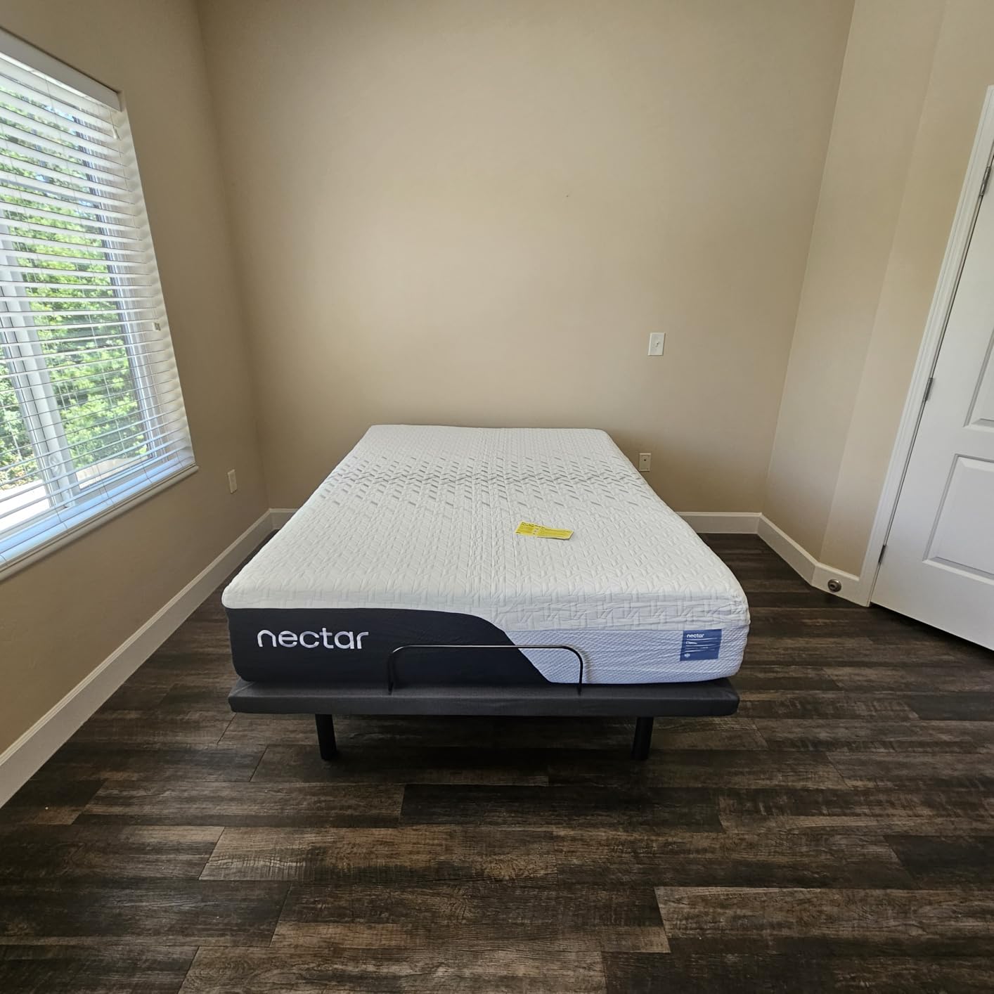Nectar Premier Adjustable Base, Queen, Head & Foot, Massage customer photo 1