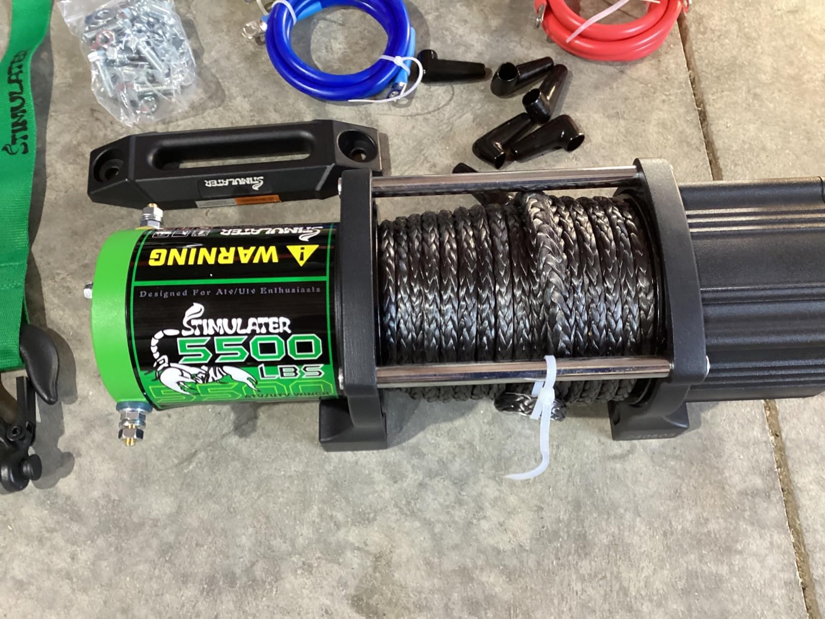 STIMULATER 5500LB ATV/UTV Winch, 12V Electric Winch, Winch with 1/4'' x 50' Synthetic Rope, with Wireless Remote and Wired Switch, with Hawse Fairlead & Hook, IP67 Waterproof, Suitable for Most ATVs and UTVs customer photo 1