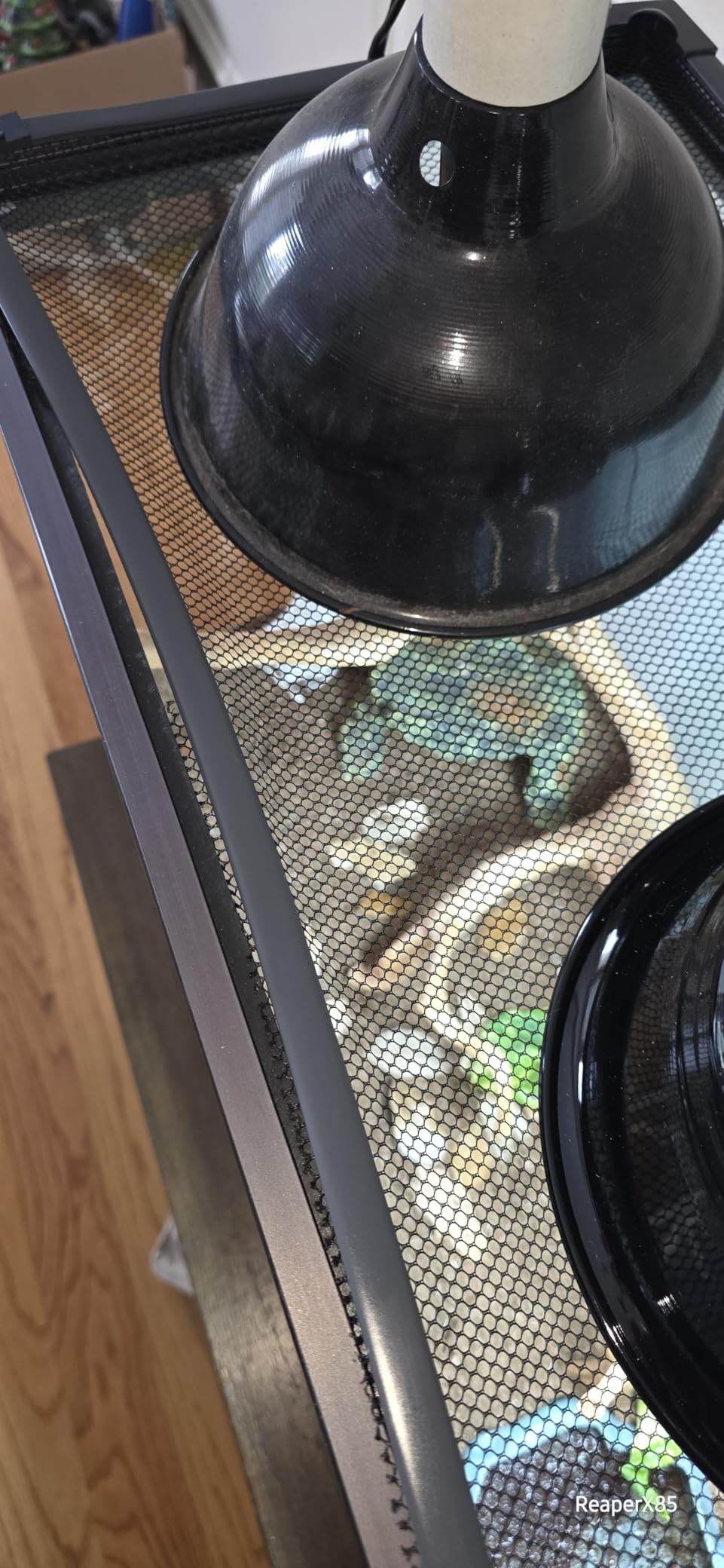 Magnetic Aquarium Cover Lid, DIY Fish Tank lid Anti-Jumping net Cover mesh Terrarium lid Aquarium Hood,Adjustable Size Fit Tank Size Max 35''X19'' customer photo 2