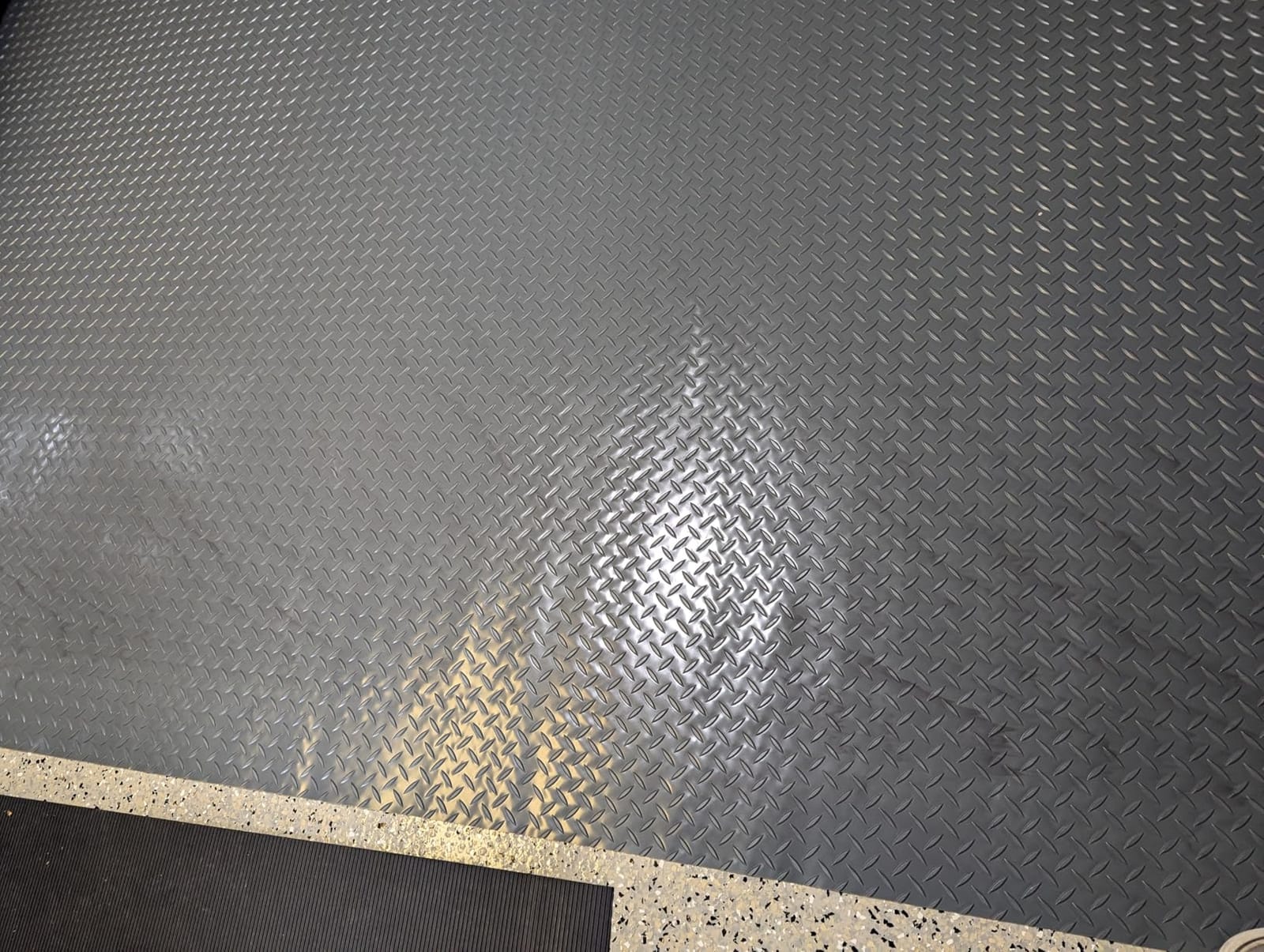 Geemax 7.8 x 22 FT Garage Floor Mat, 2.8mm Thickness Diamond Plate Vinyl Garage Flooring Roll for Under Car, Large Size 172 SQFT for Large SUVs, MPV, Pickup Truck, RV, Black customer photo 2