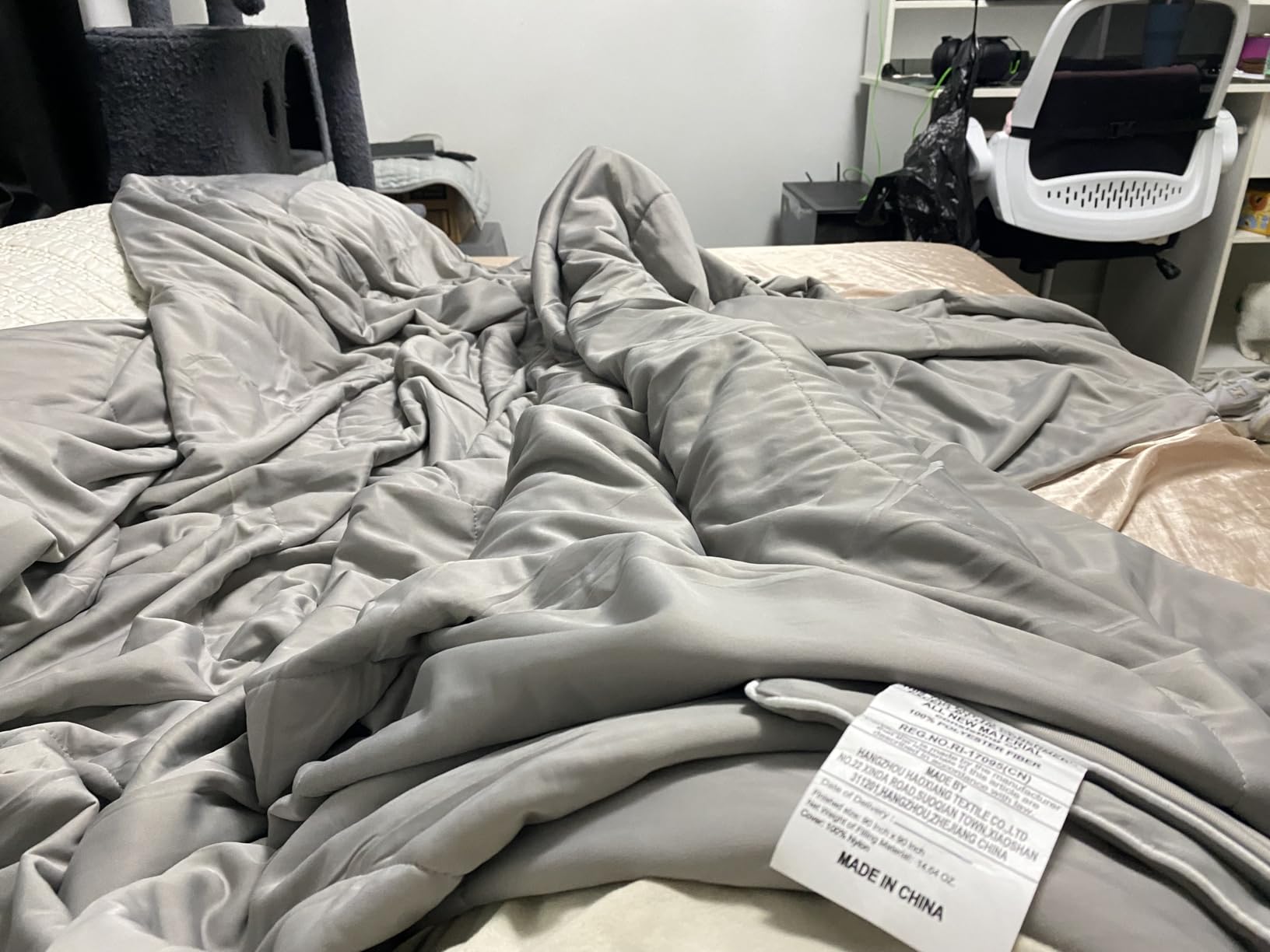 DOWNCOOL Cooling Comforter Queen Size,Grey Cooling Blanket for Hot Sleeper customer photo 1