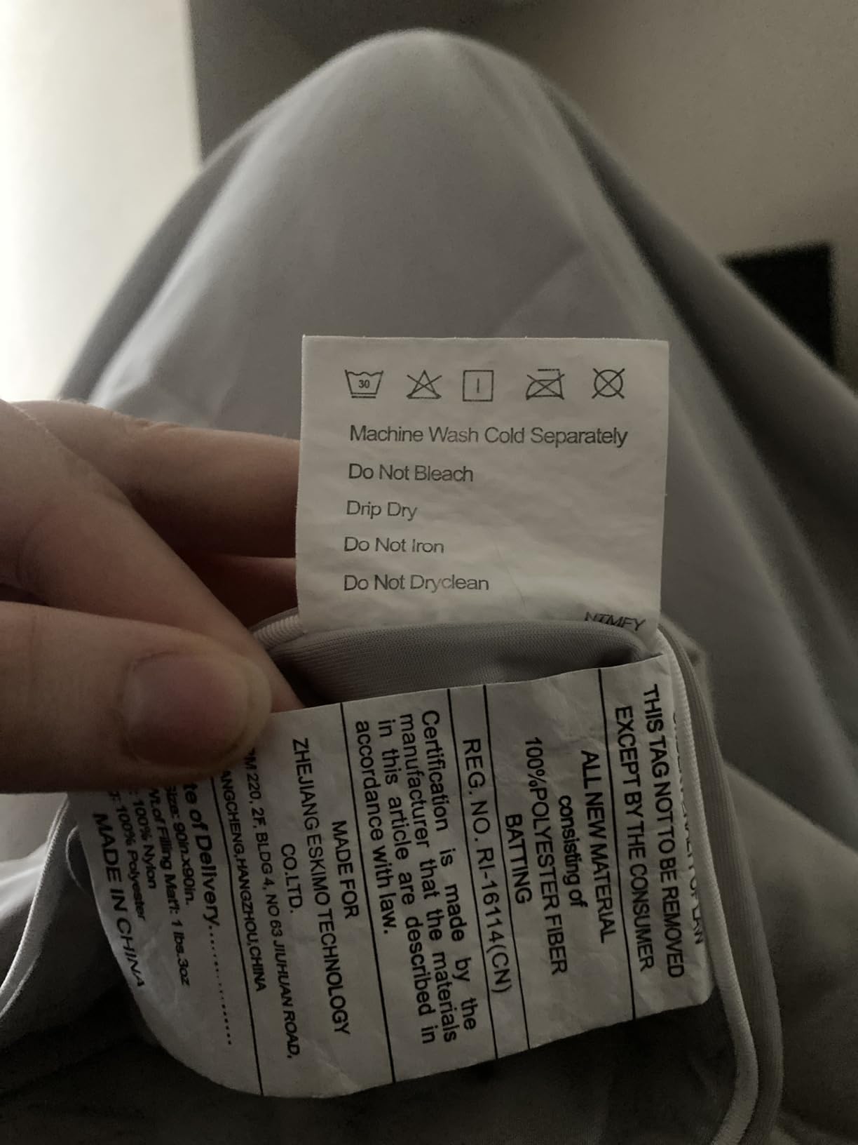 EASELAND Cooling Comforter Queen, Upgraded Double-Sided Q-MAX 0.45+ customer photo 1