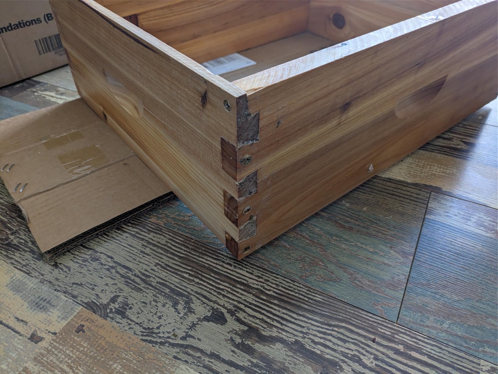 8 Frame Super Beehive Board Unassembled Bee Box Wax Coated Bee Hives Body Comes with Pack of Screws(No Frames or Foundations) customer photo 2