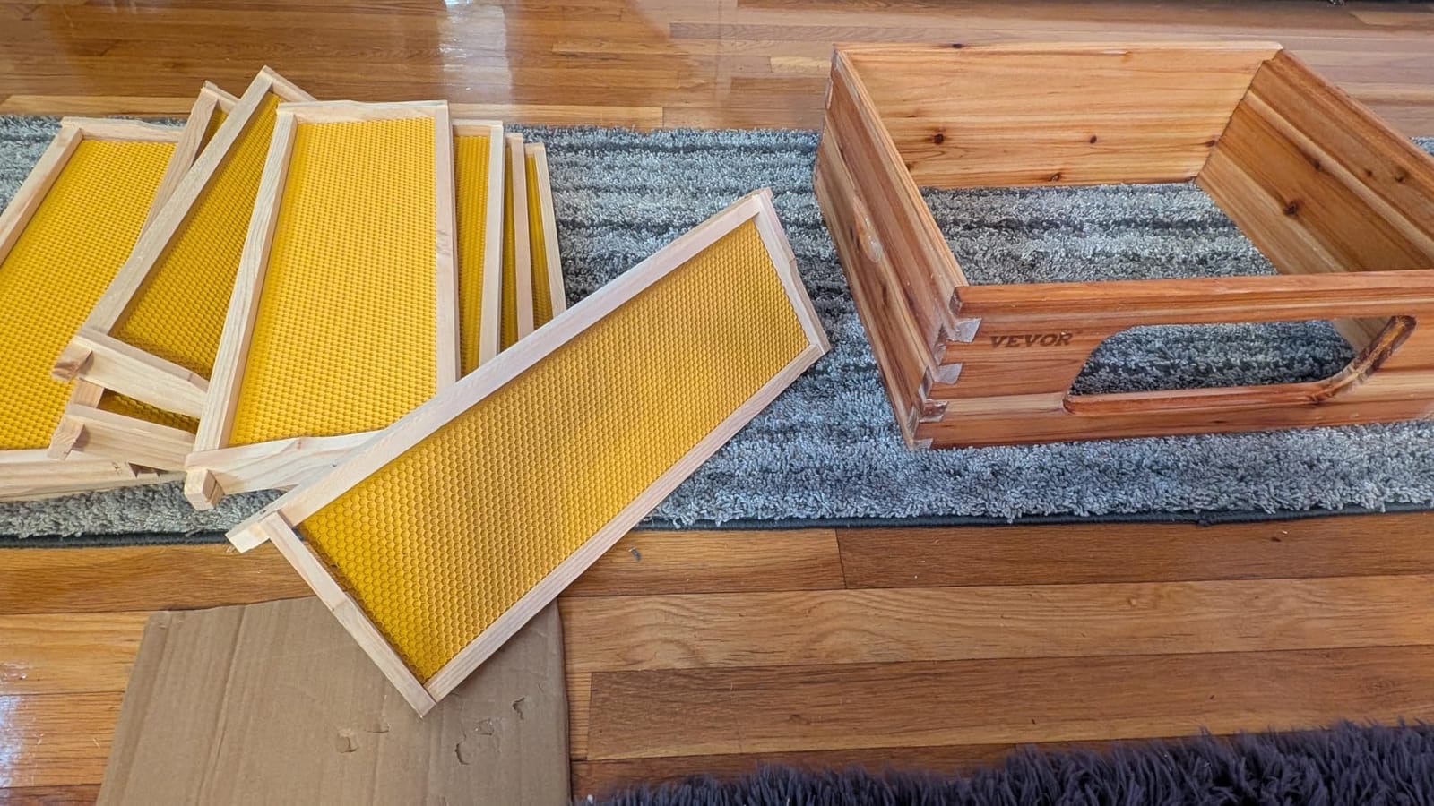 VEVOR Bee Hive 10 Frame Bee Hives Starter Kit, Beeswax Coated Fir Wood, 1 Deep + 1 Medium Bee Boxes Langstroth Beehive Kit, Transparent Acrylic Windows with Foundations for Beginners Pro Beekeepers customer photo 1