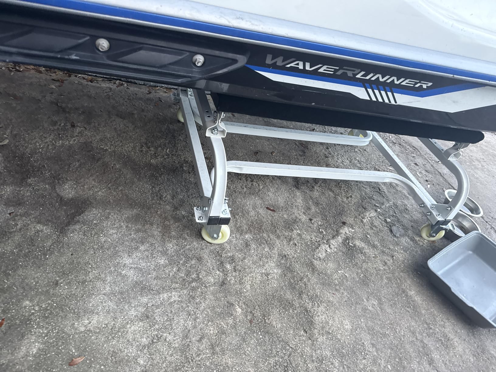 VEVOR Watercraft PWC Dolly, 1300 lbs Load Capacity, Jet Ski Stand PWC Cart for Moving Watercraft, Adjustable Bunks with 4 Casters & 2 Brakes, Heavy-Duty Jet Ski Cart for Kayaks, Jet Skis, Speedboats customer photo 1