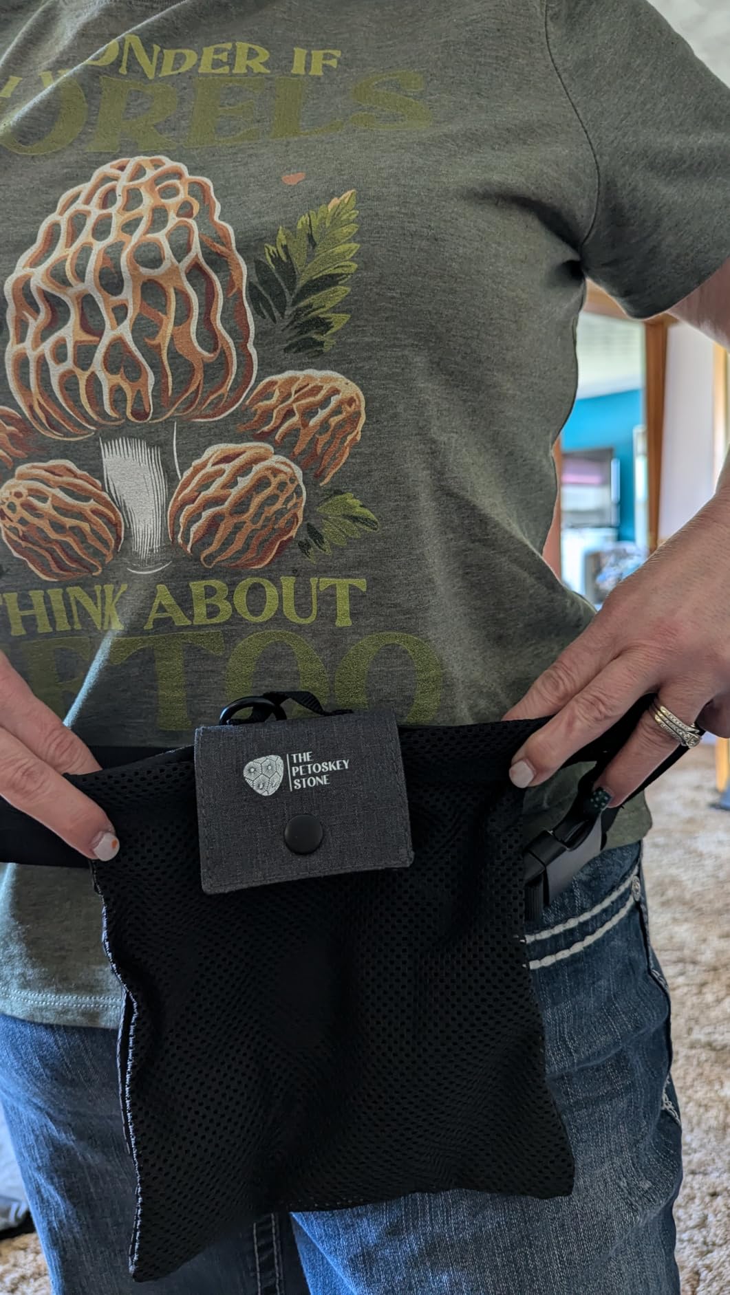 Rockit Pocket - Collapsible Rock Collecting Bag for Rockhounds - Foraging Pouch for Kids and Adults customer photo 1