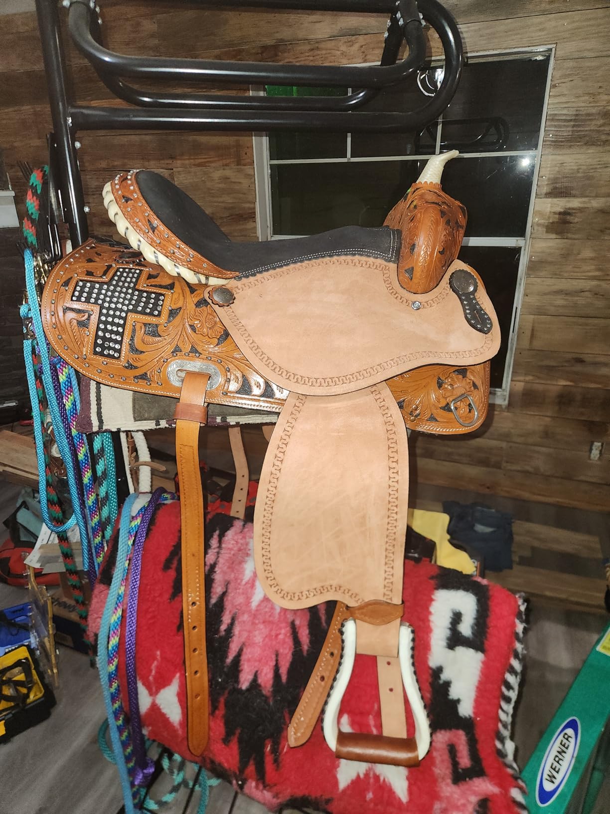 Hand Tooled Western Leather Horse Saddle for Trail, Ranch & Barrel Racing customer photo 1