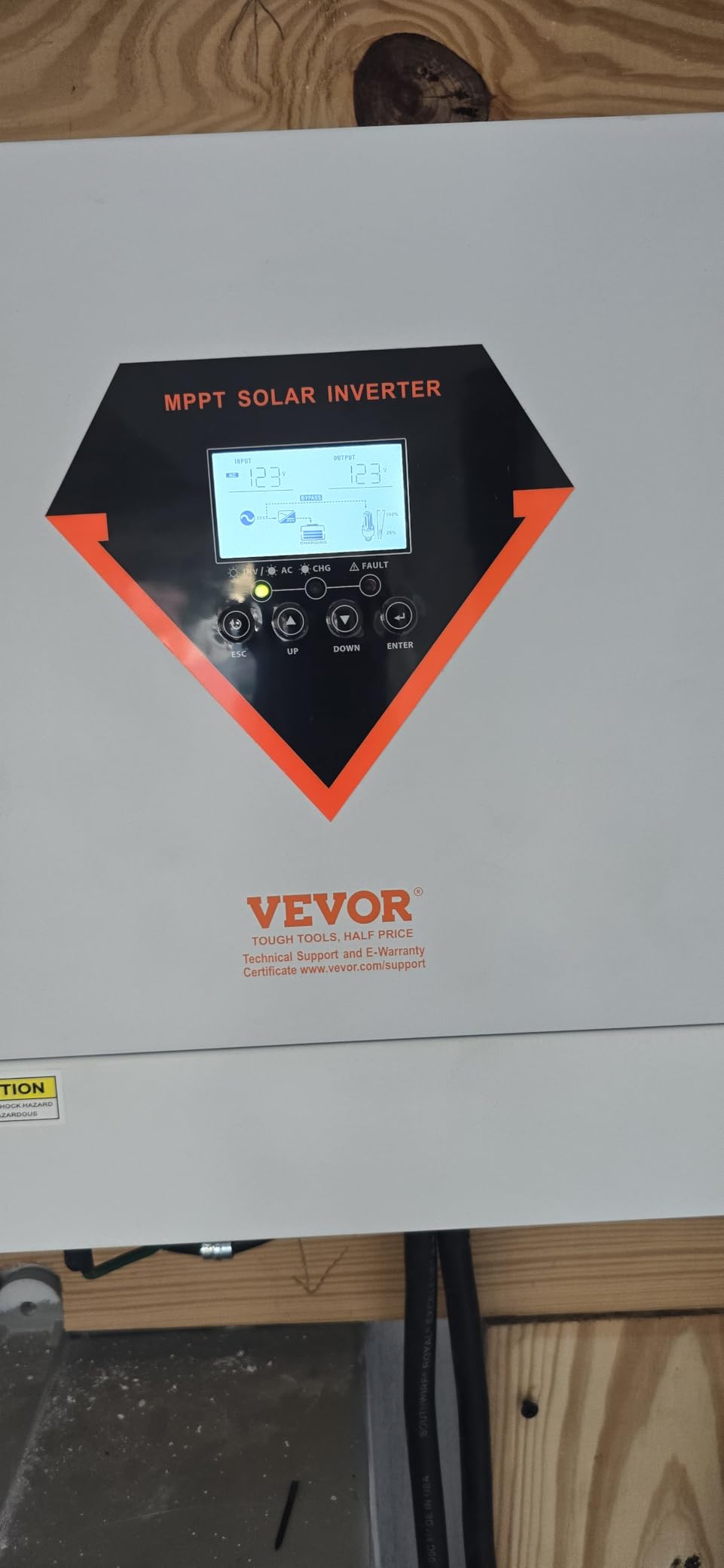VEVOR Hybrid Solar Inverter 3000W Single Phase Pure Sine Wave Inverter customer photo 1
