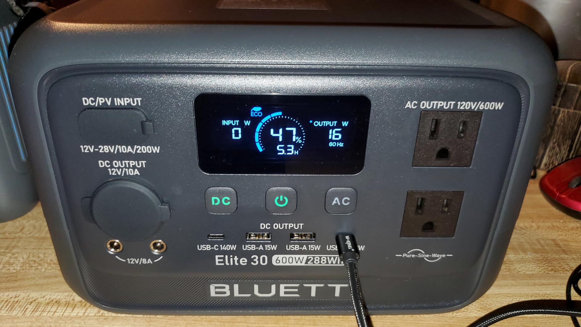 BLUETTI Elite 30 V2 Portable Power Station 288Wh 600W LFP Solar Generator customer photo 2